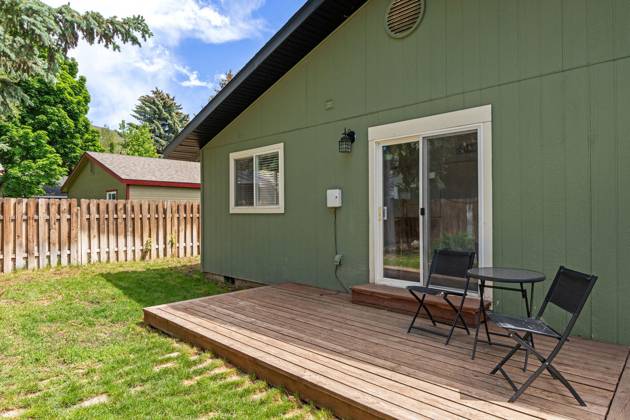 1031 CHERRY HILL Dr