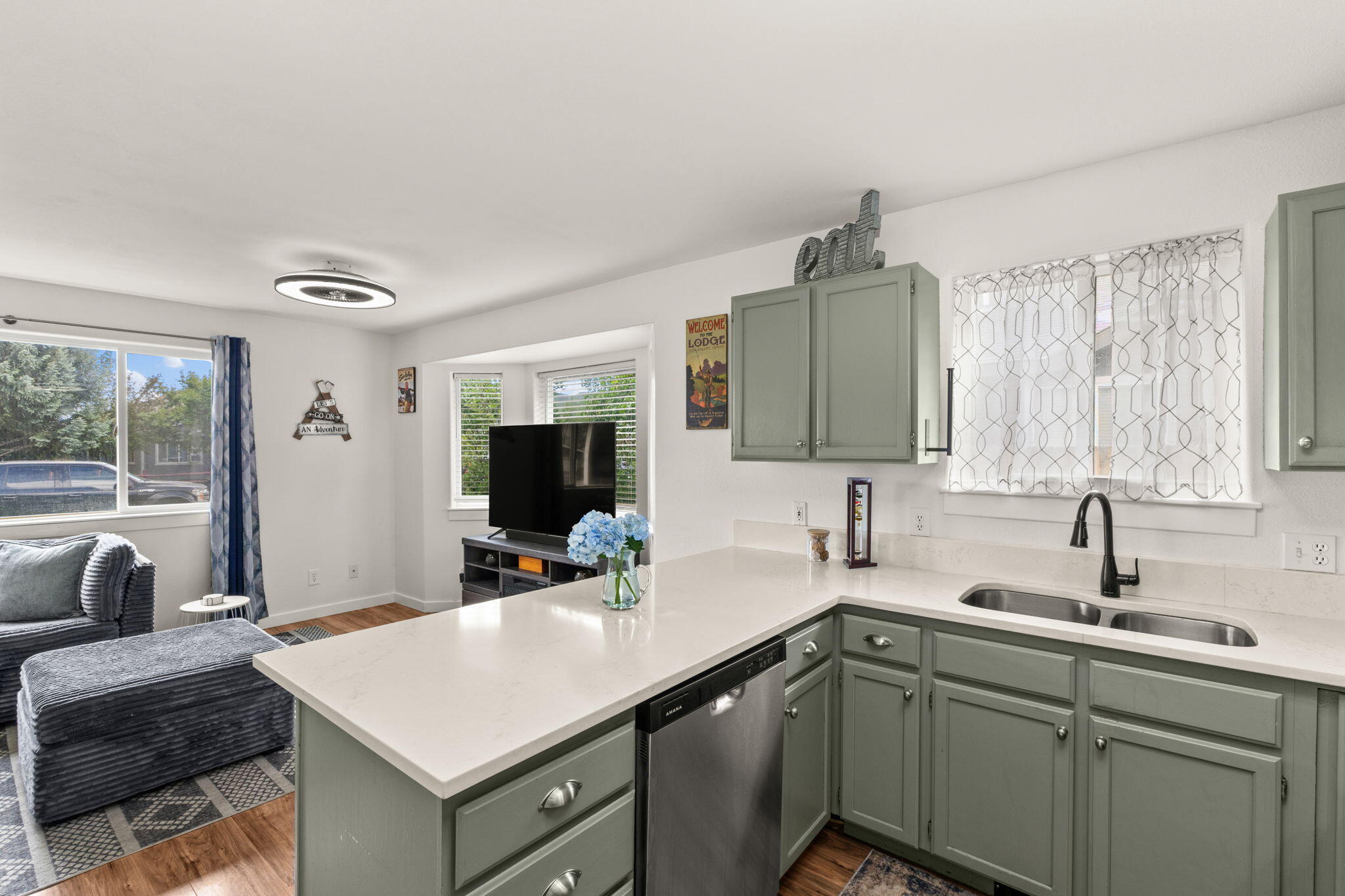 1031 CHERRY HILL Dr