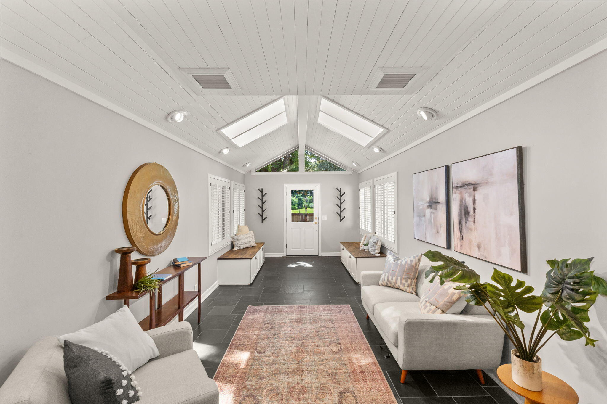304 N 4TH Ave