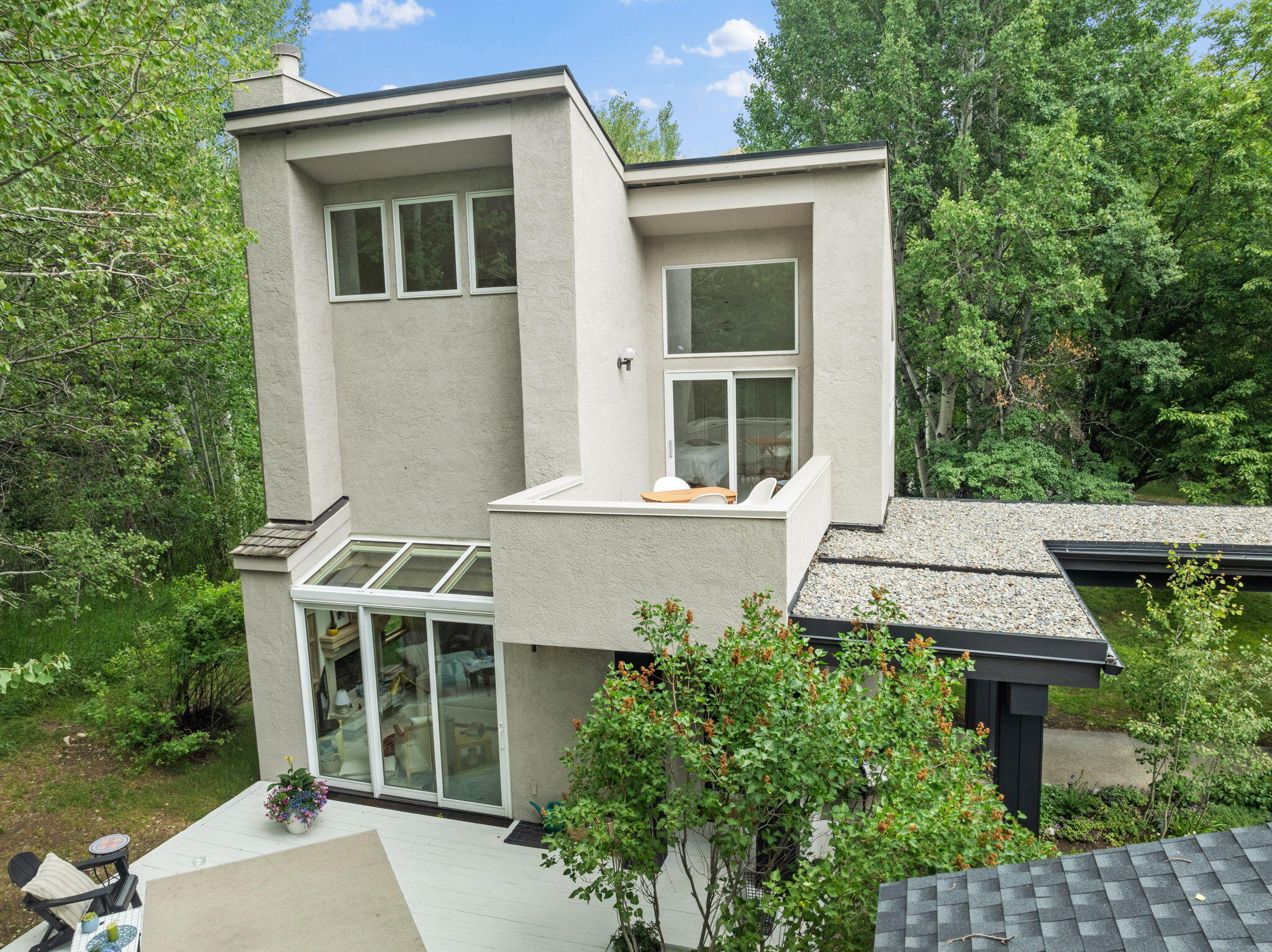 217 Canyon Rd