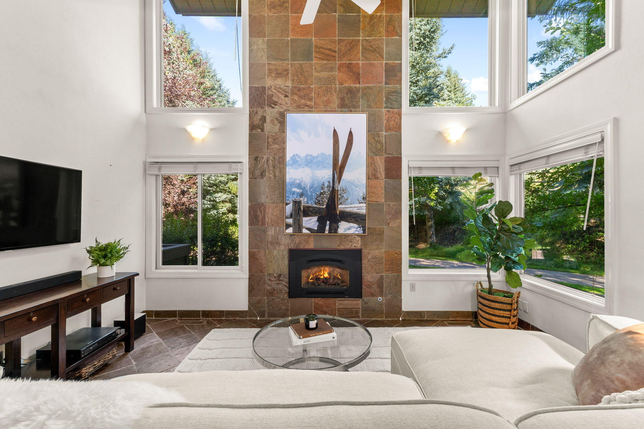 1386 DOLLAR MEADOW CONDO Dr