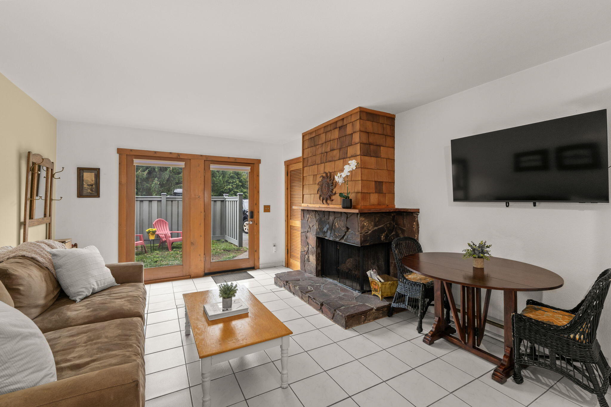 280 S 3RD Ave 7