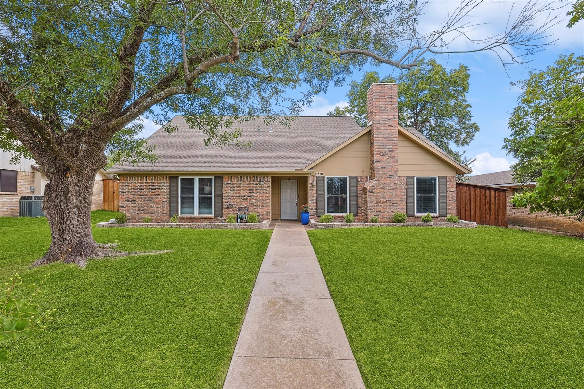 2620 Fallcreek Drive