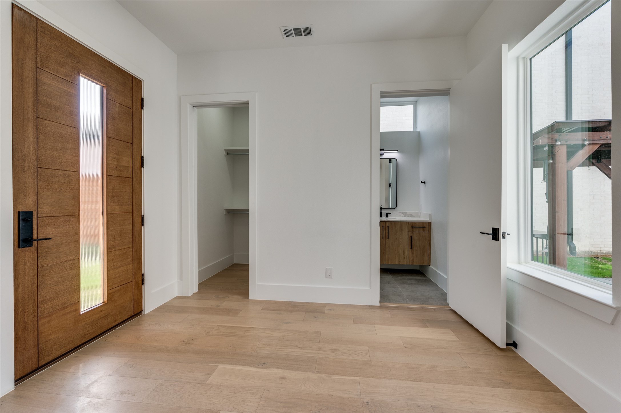 3329 Walchard Court