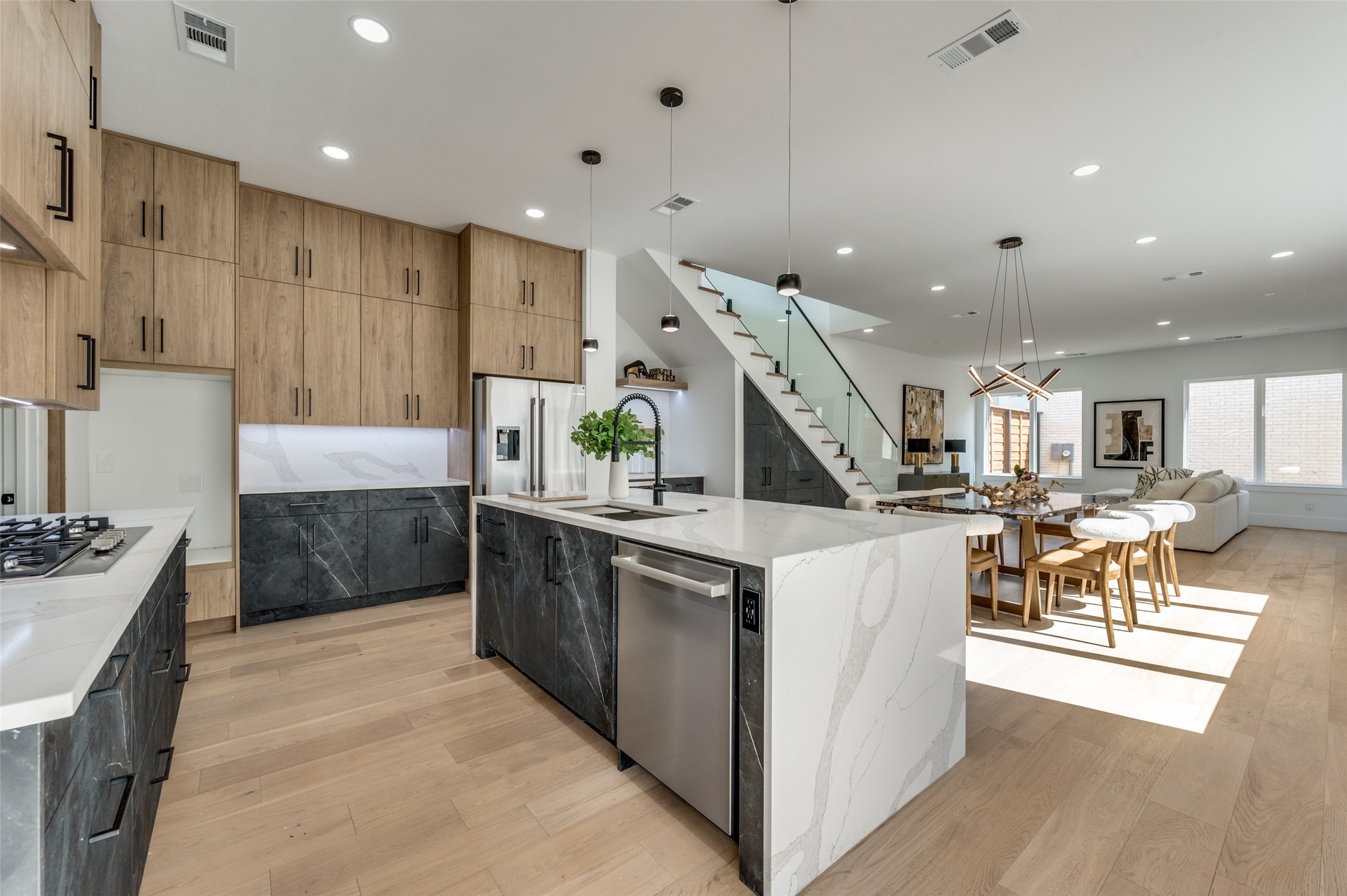 3329 Walchard Court