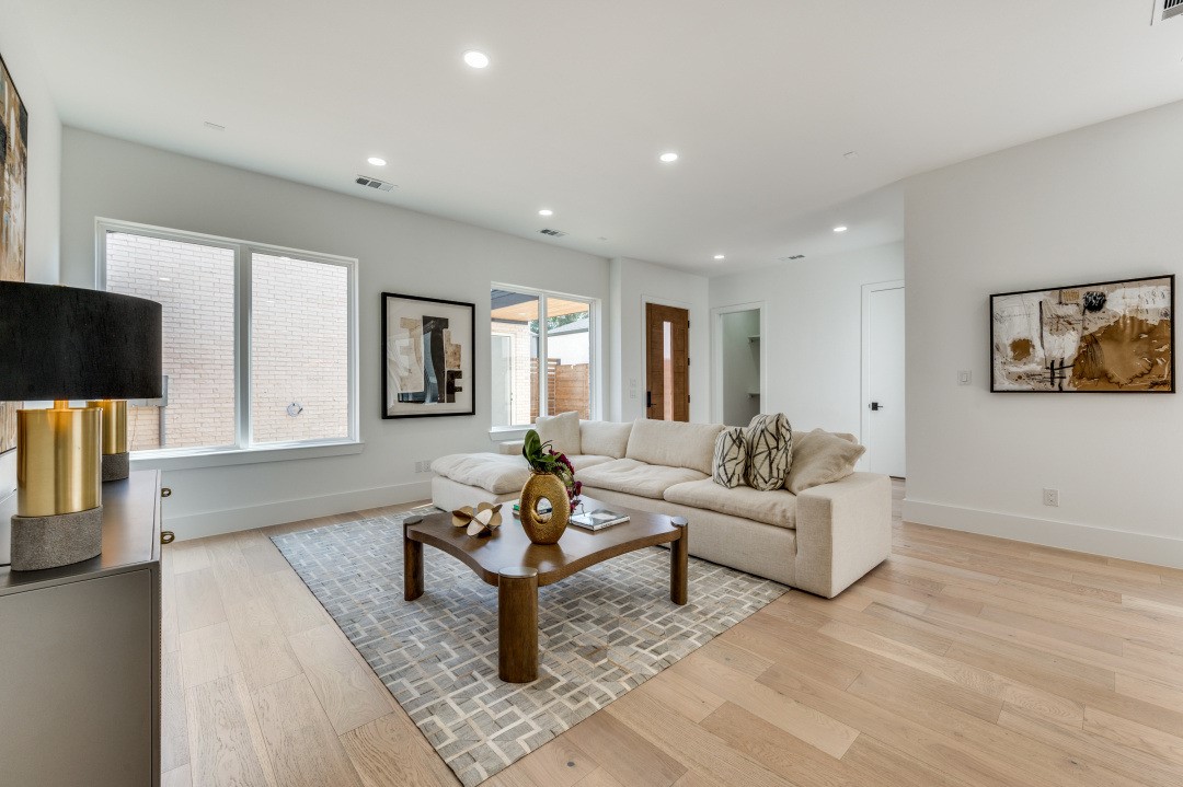 3329 Walchard Court