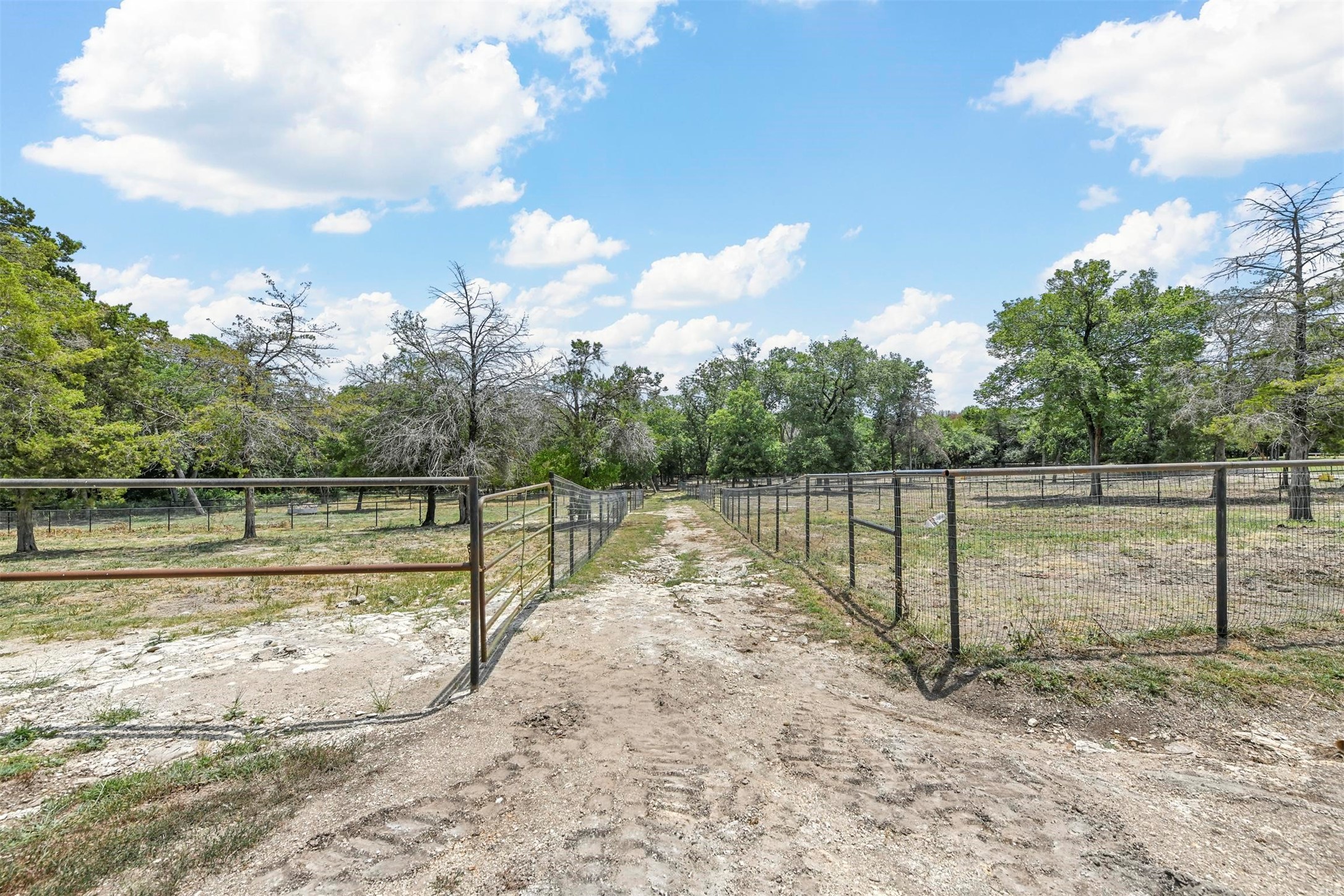 305 Evergreen Trail