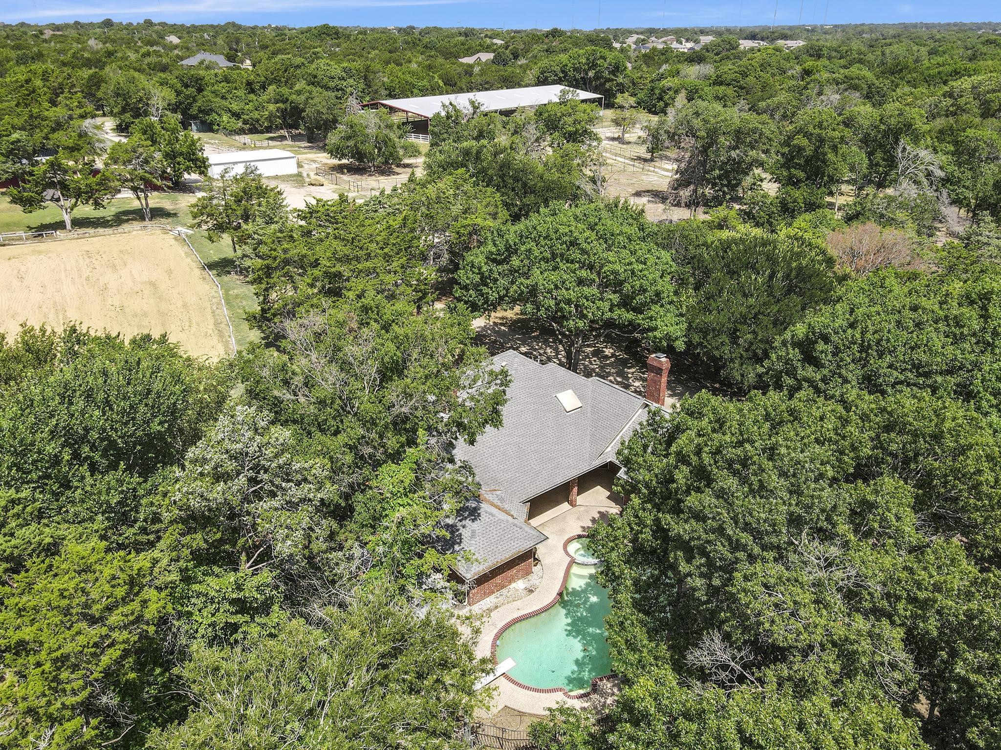 305 Evergreen Trail
