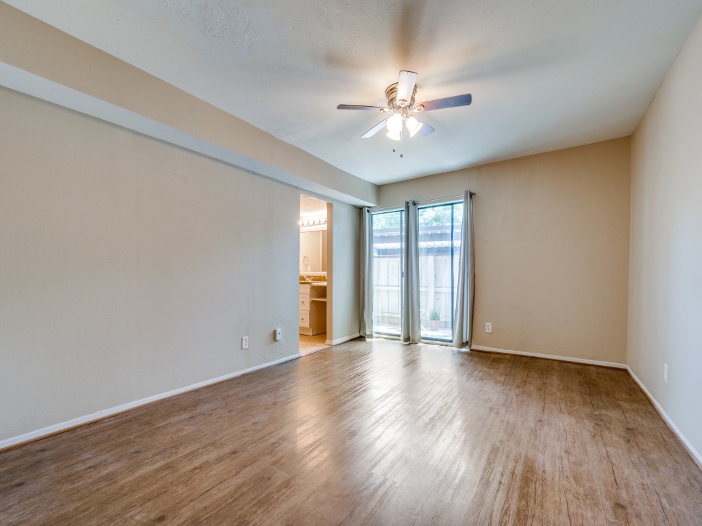 4944 Amesbury Drive 106
