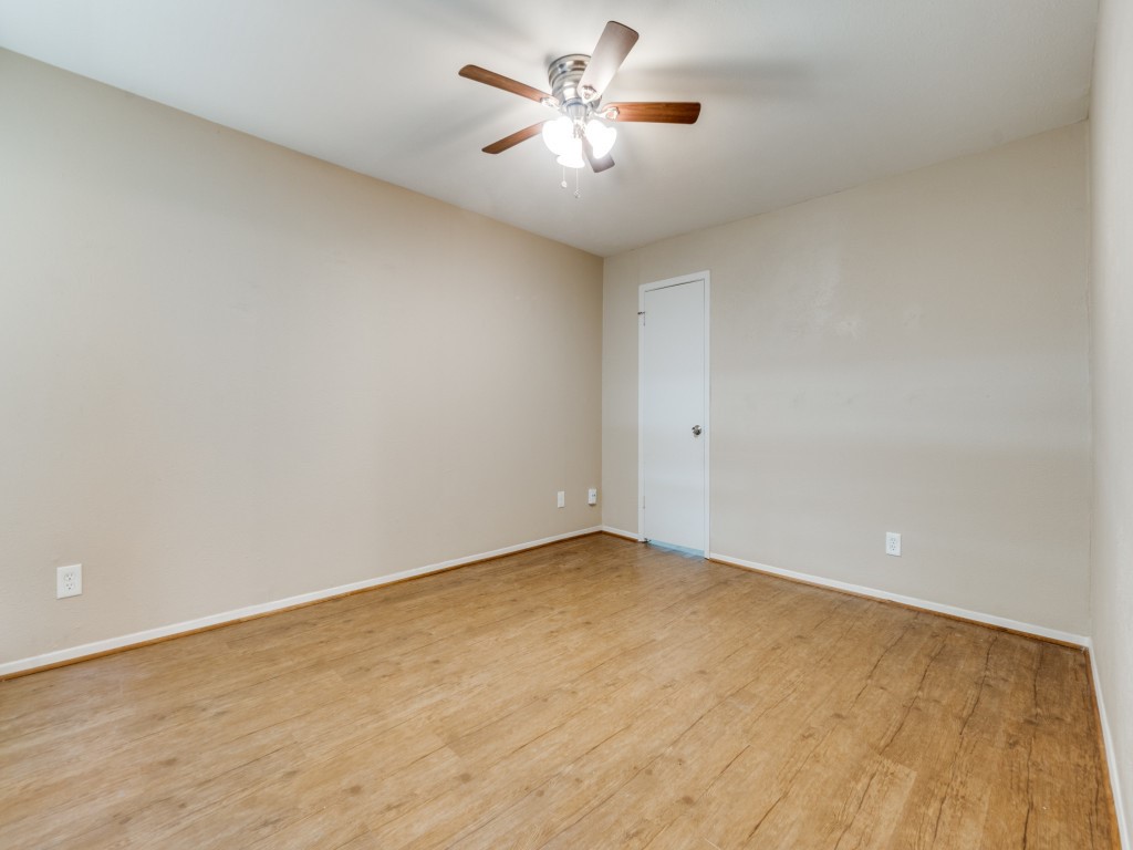 4944 Amesbury Drive 106