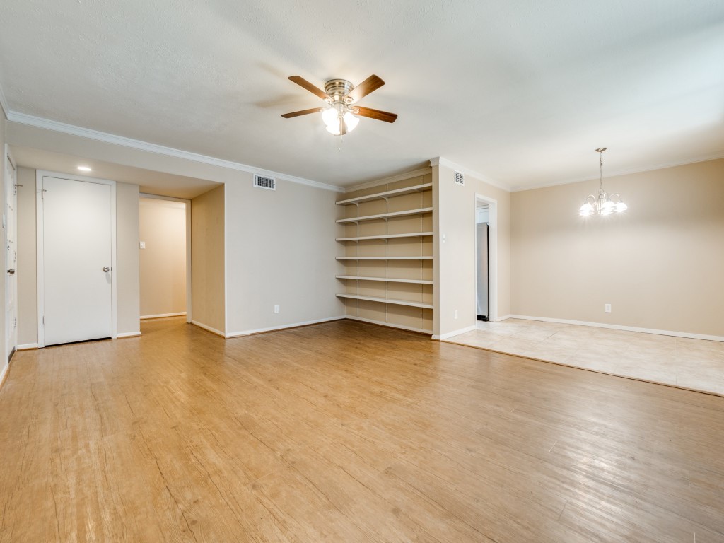 4944 Amesbury Drive 106