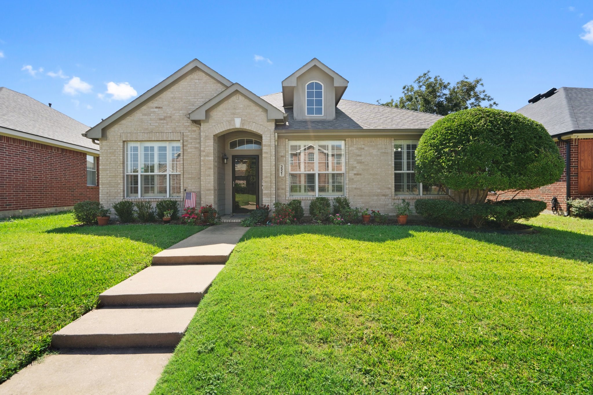 3921 Blueridge Drive