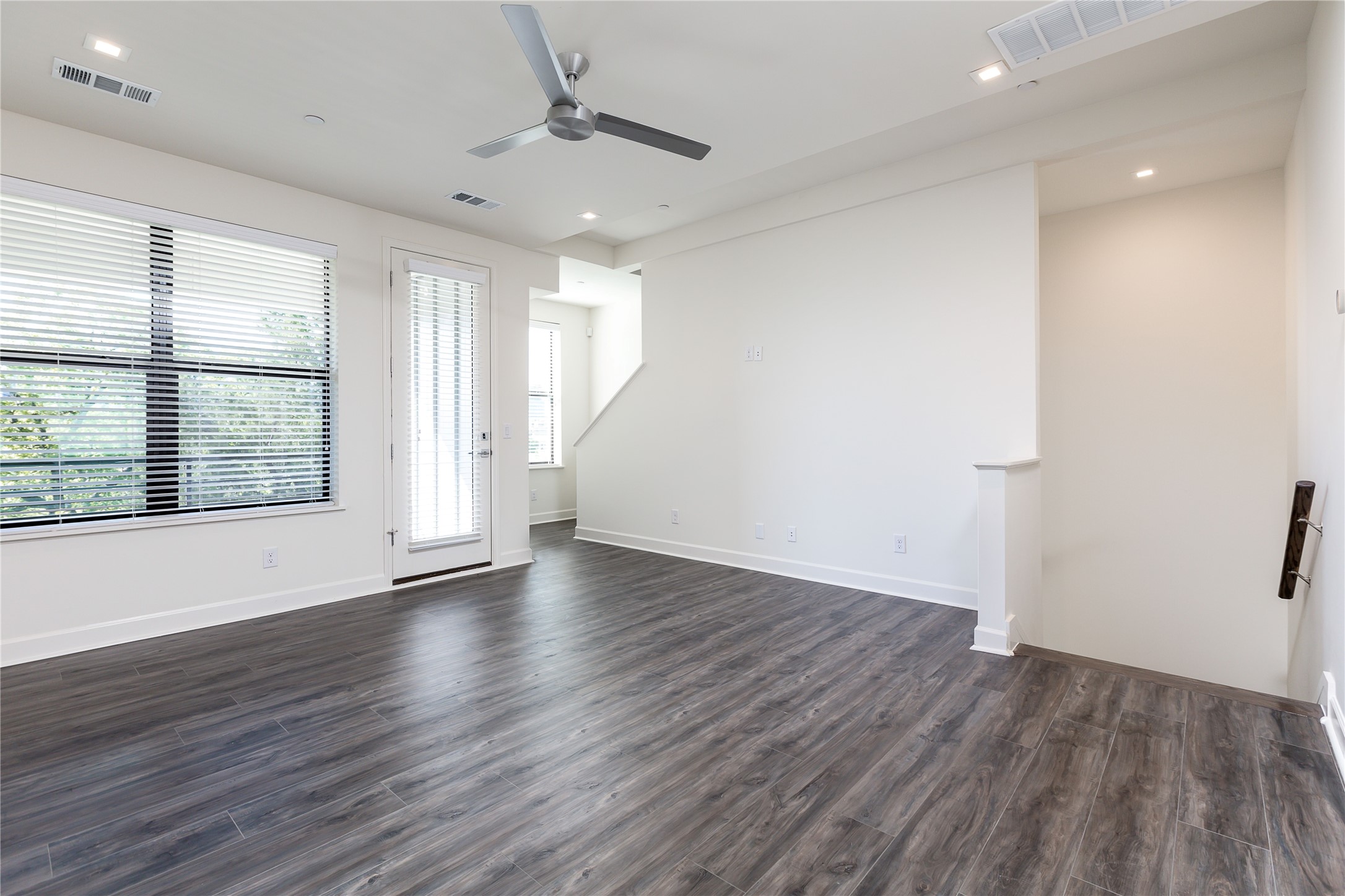 1813 Park Avenue 207