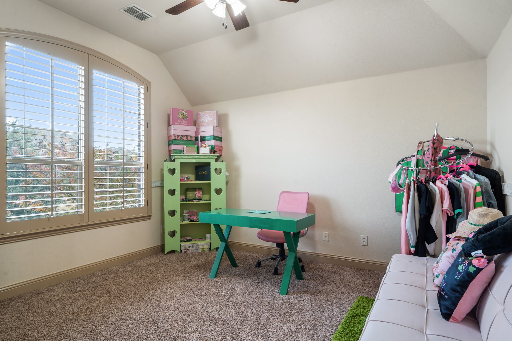 560 Michelle Court
