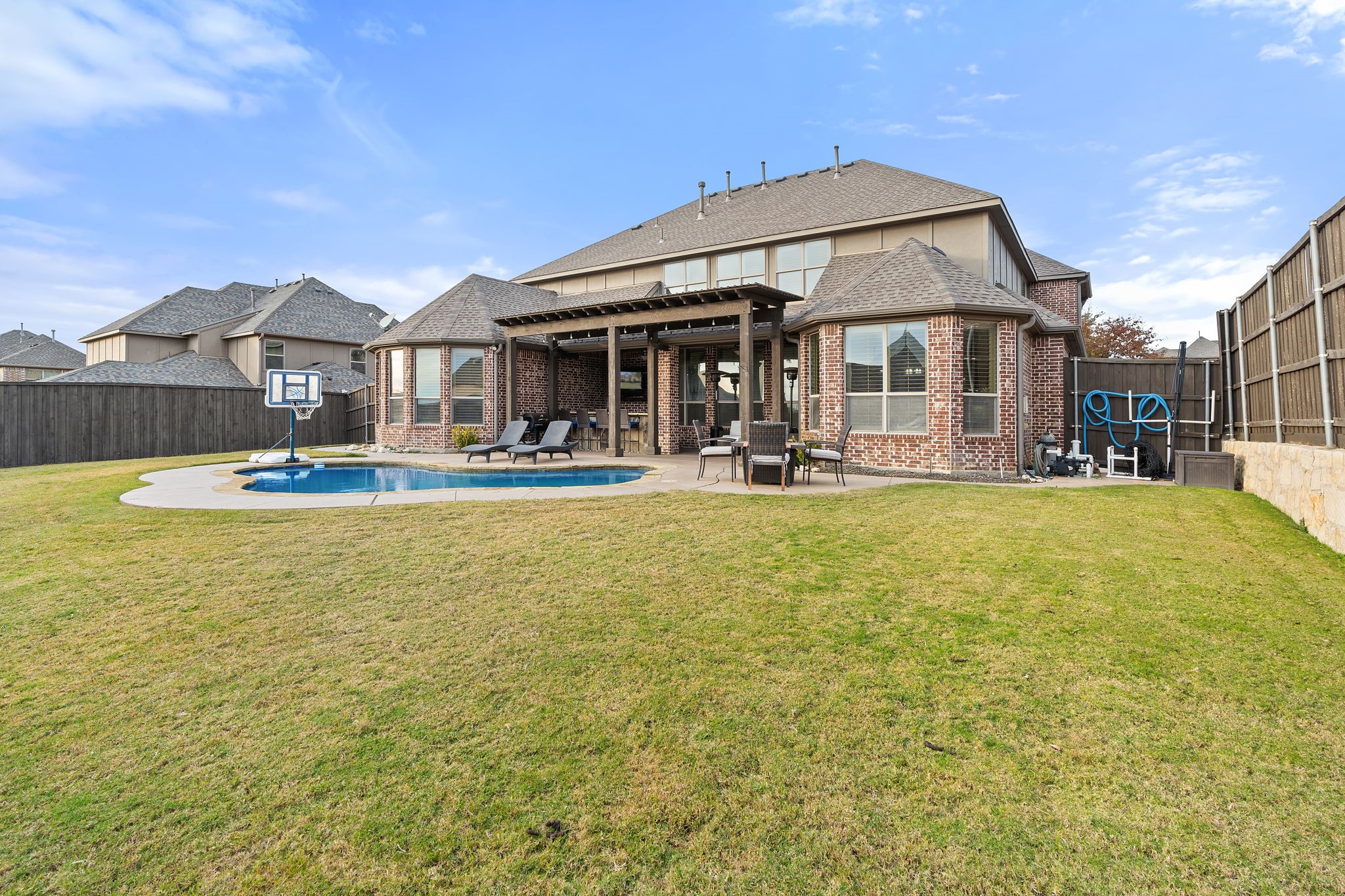 560 Michelle Court