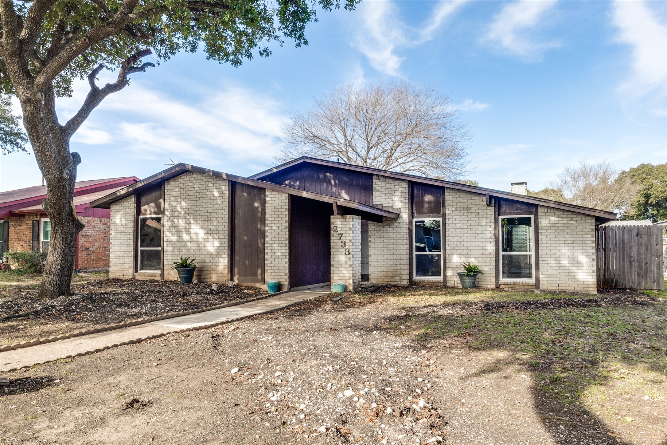 2733 Ripplewood Drive