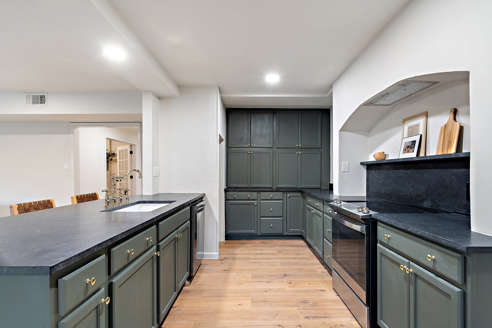 7744 Ironstone Trail