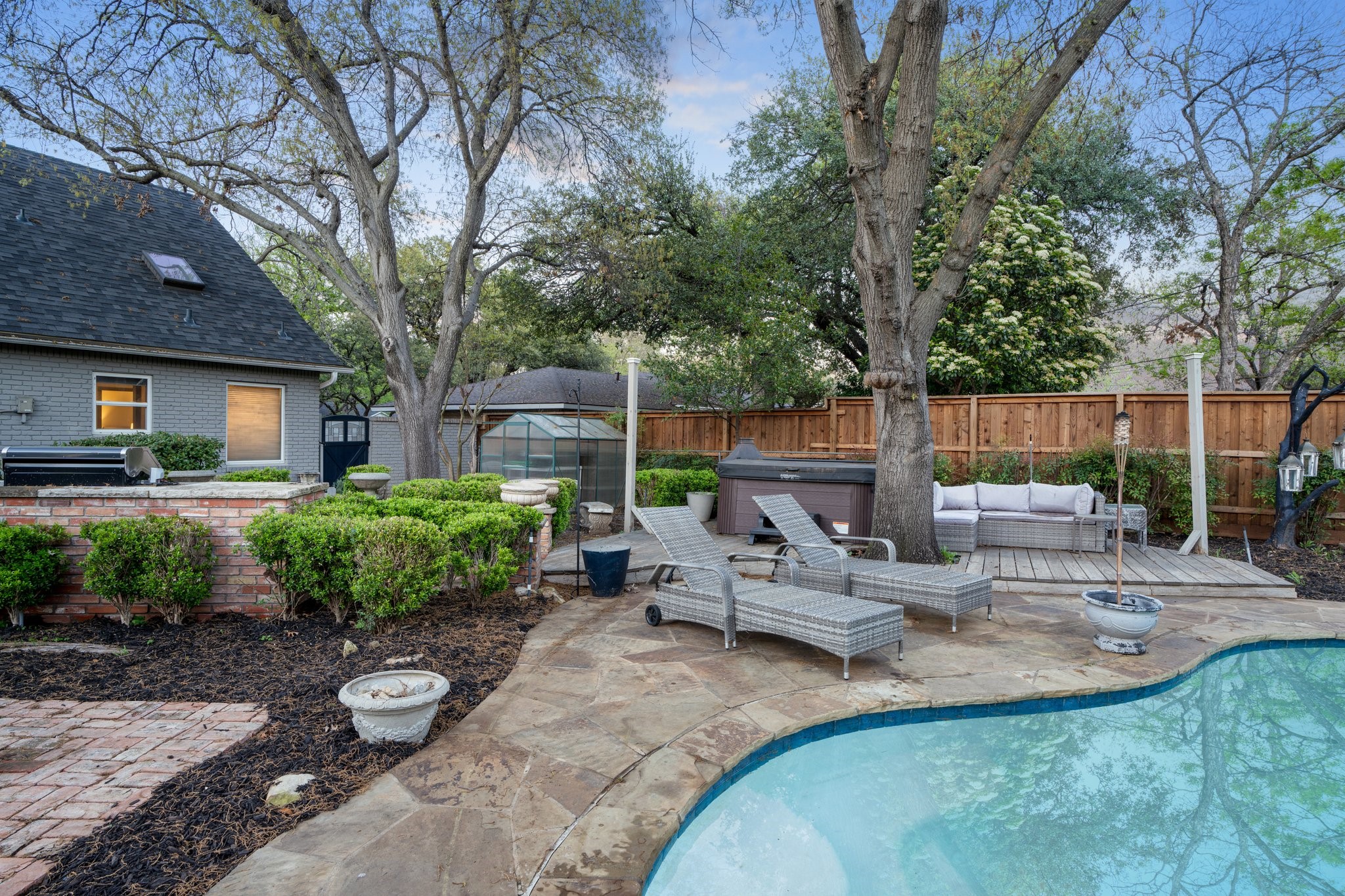 3724 Northview Lane