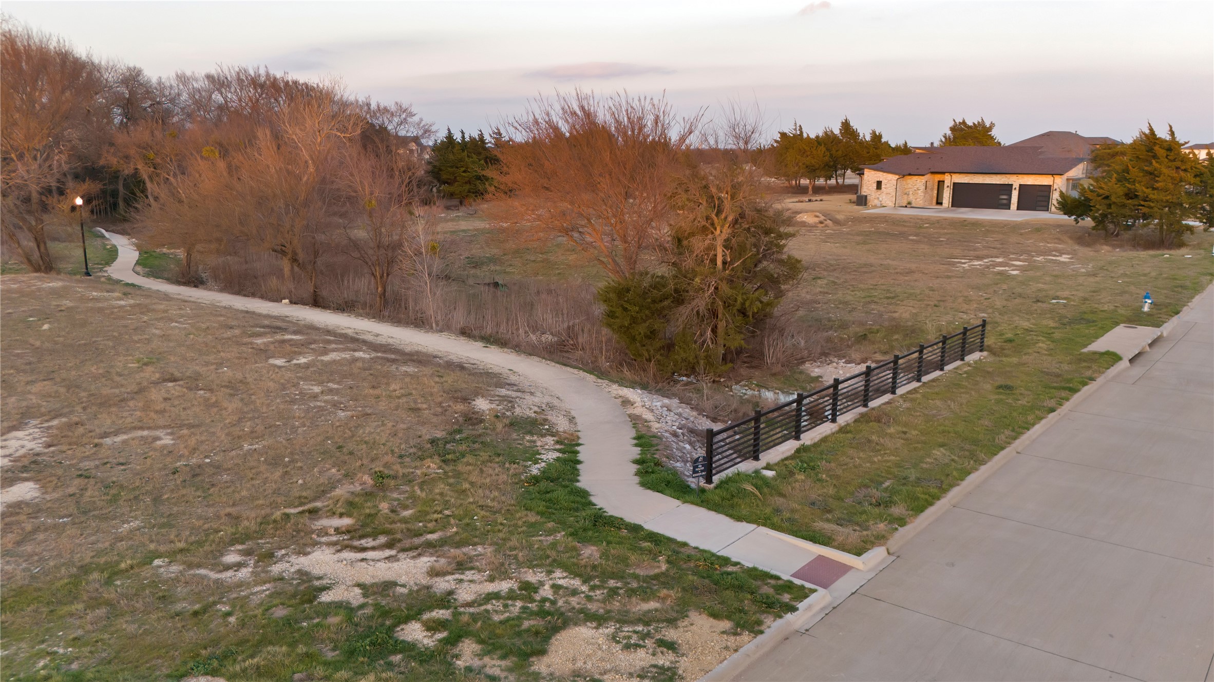 4821 Azalea Way