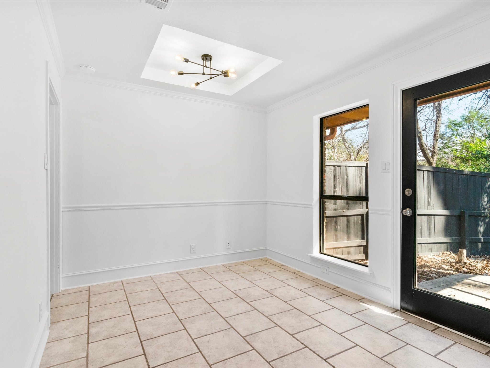 1704 Woodoak Drive