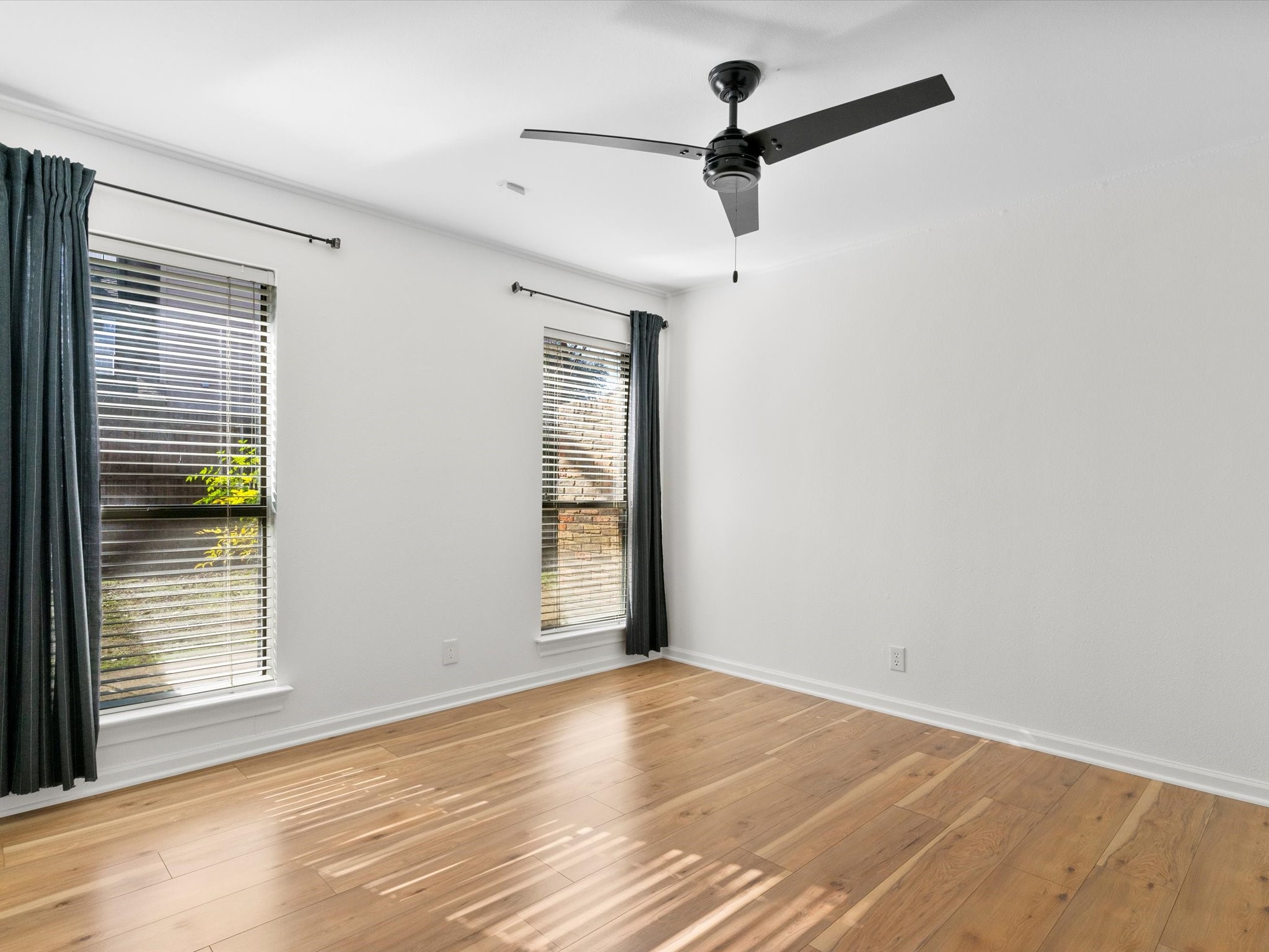 1704 Woodoak Drive