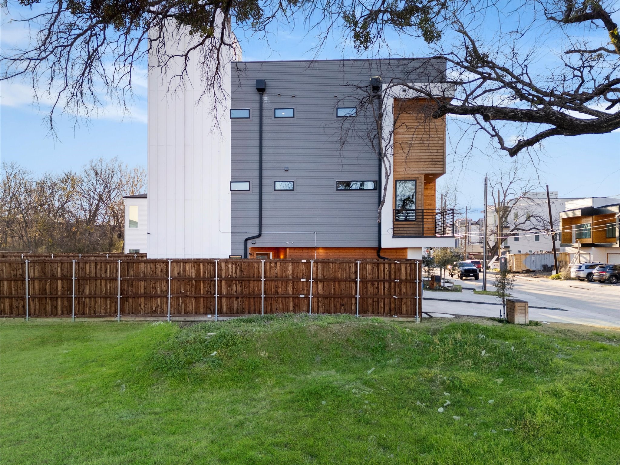 1104 Muncie Avenue