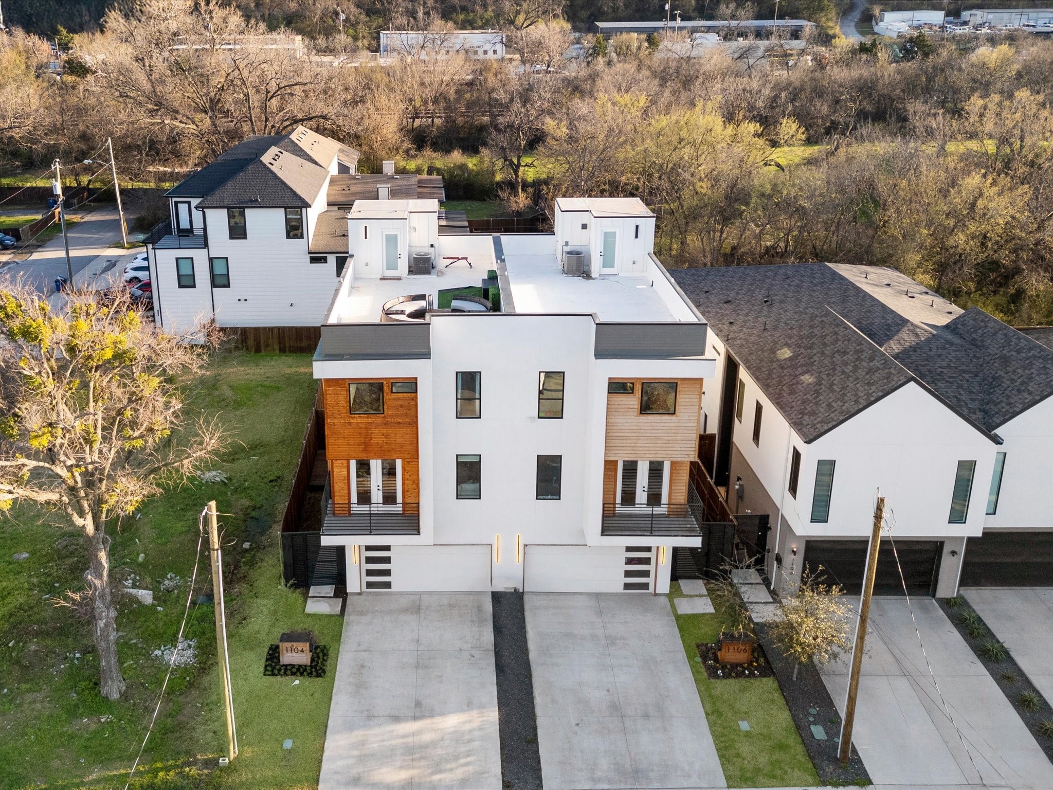 1104 Muncie Avenue