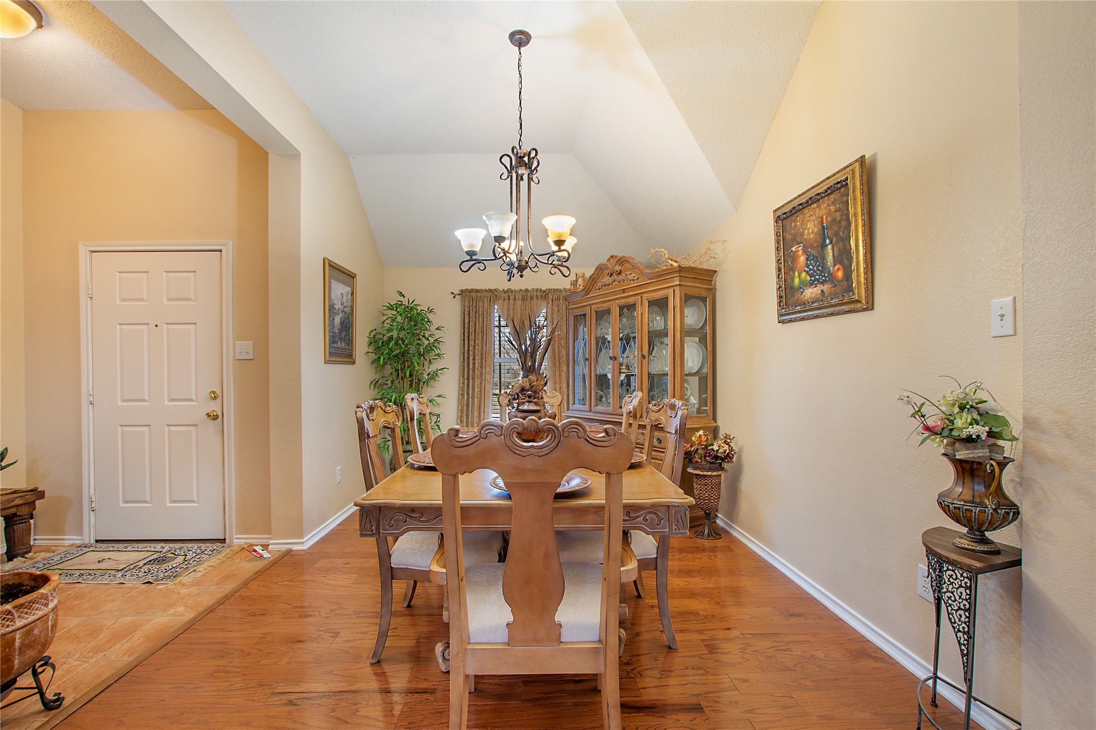 836 Meadow Hill Drive