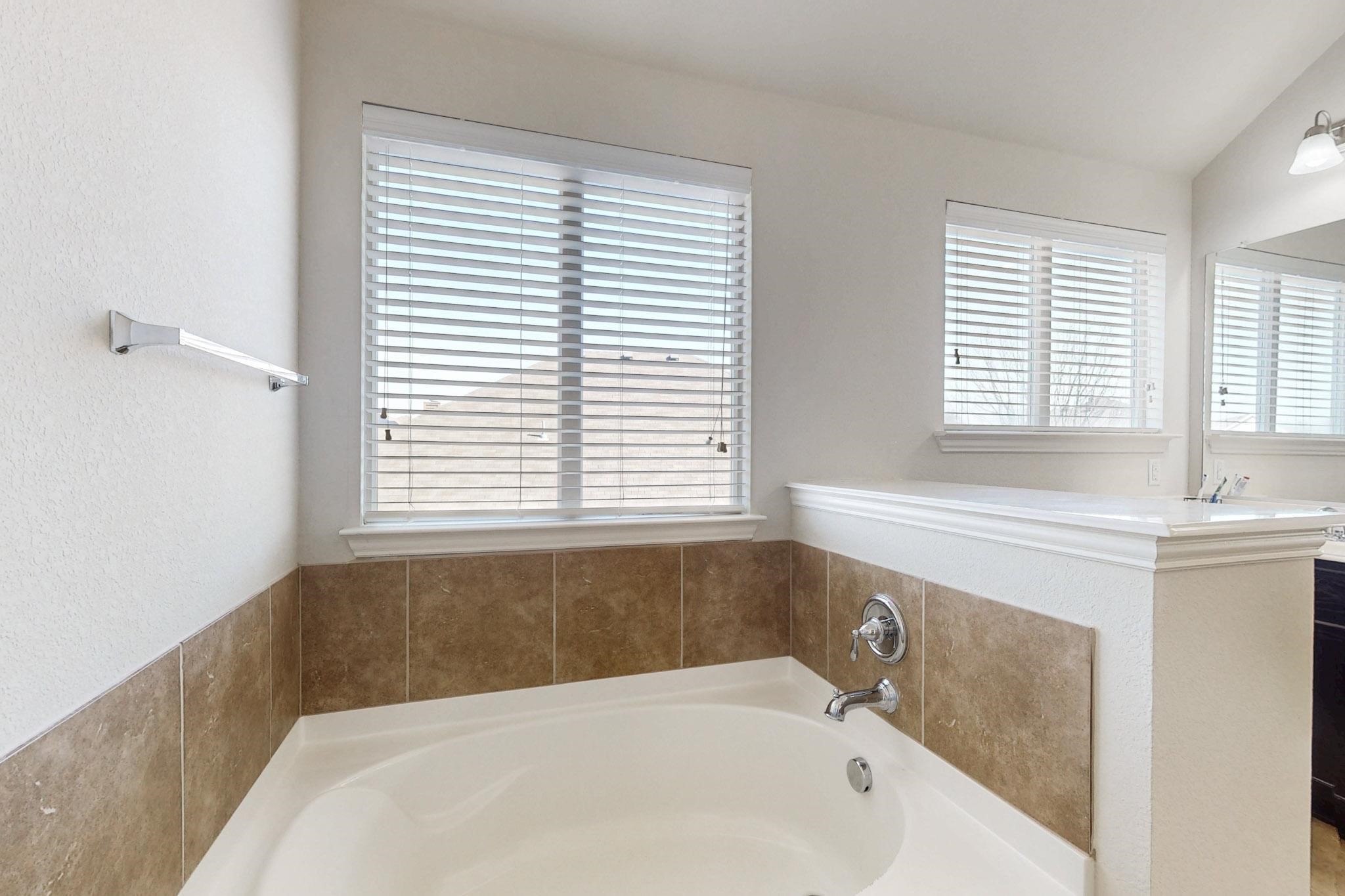 9501 Drovers View Trail