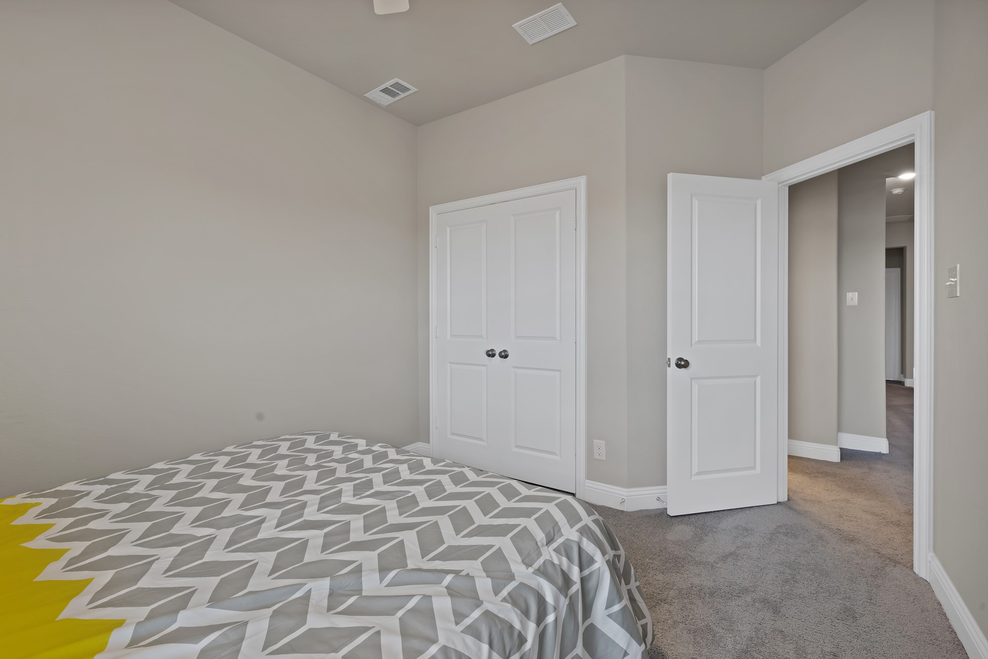 1479 Perrin Lane
