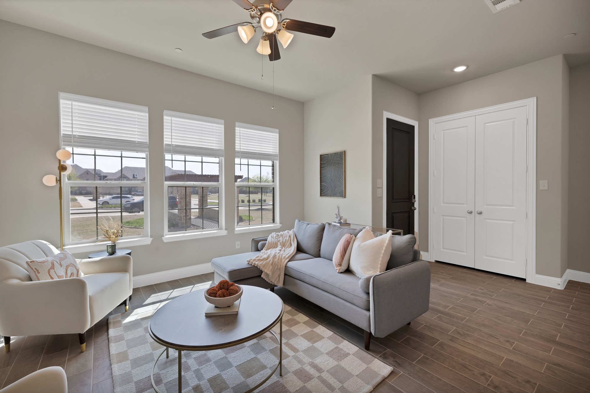 1479 Perrin Lane