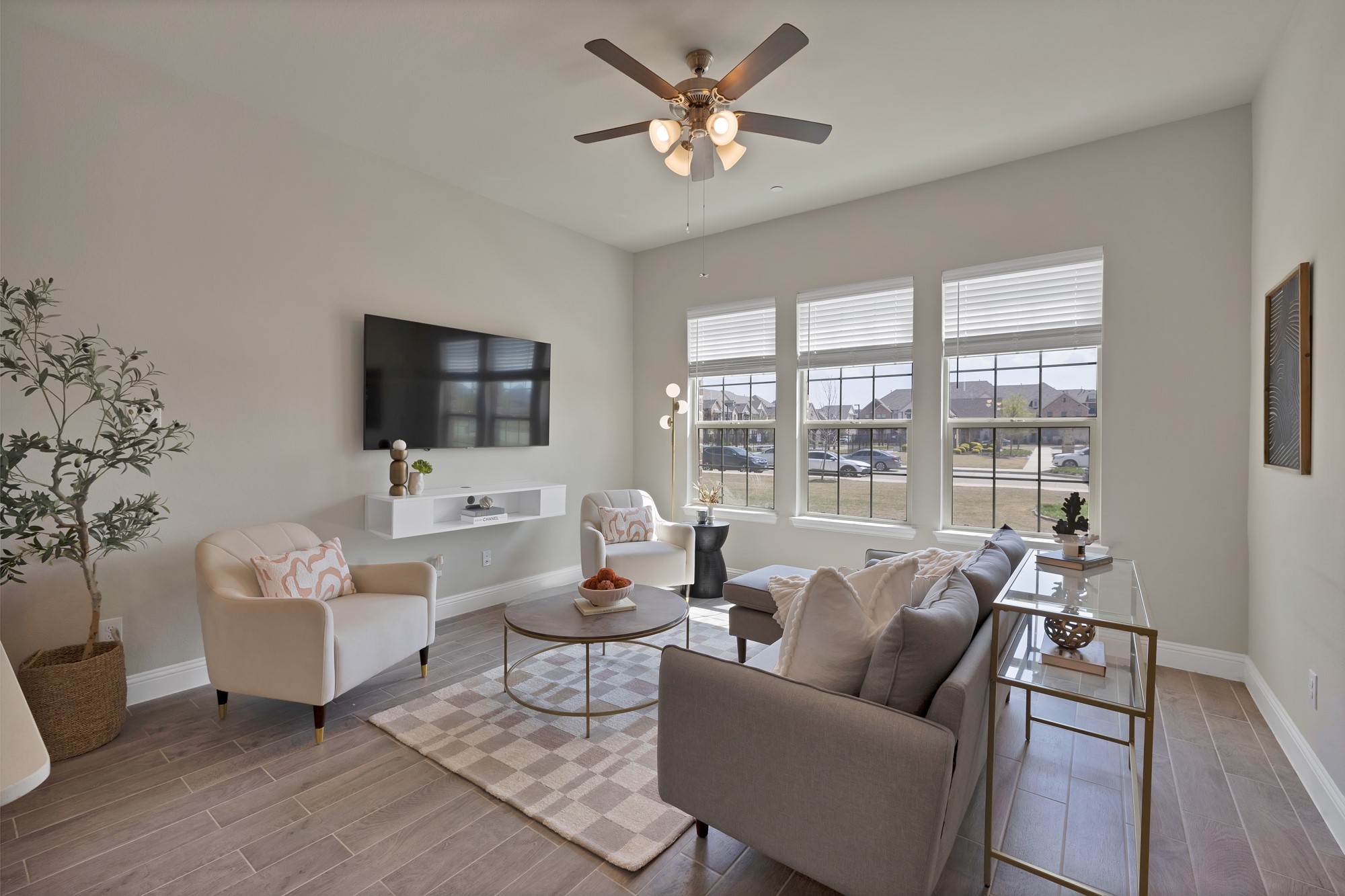 1479 Perrin Lane