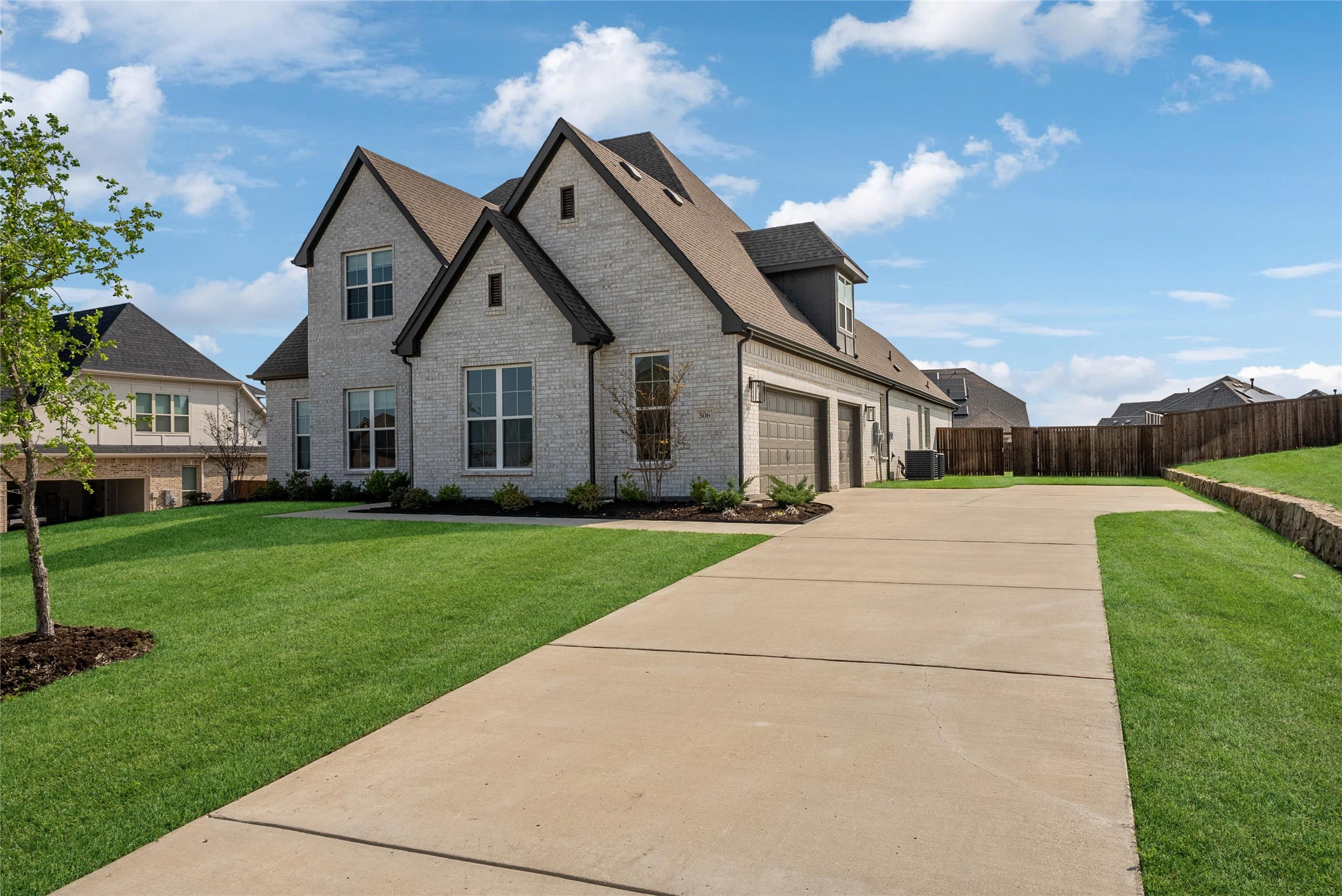 306 Horizon Drive