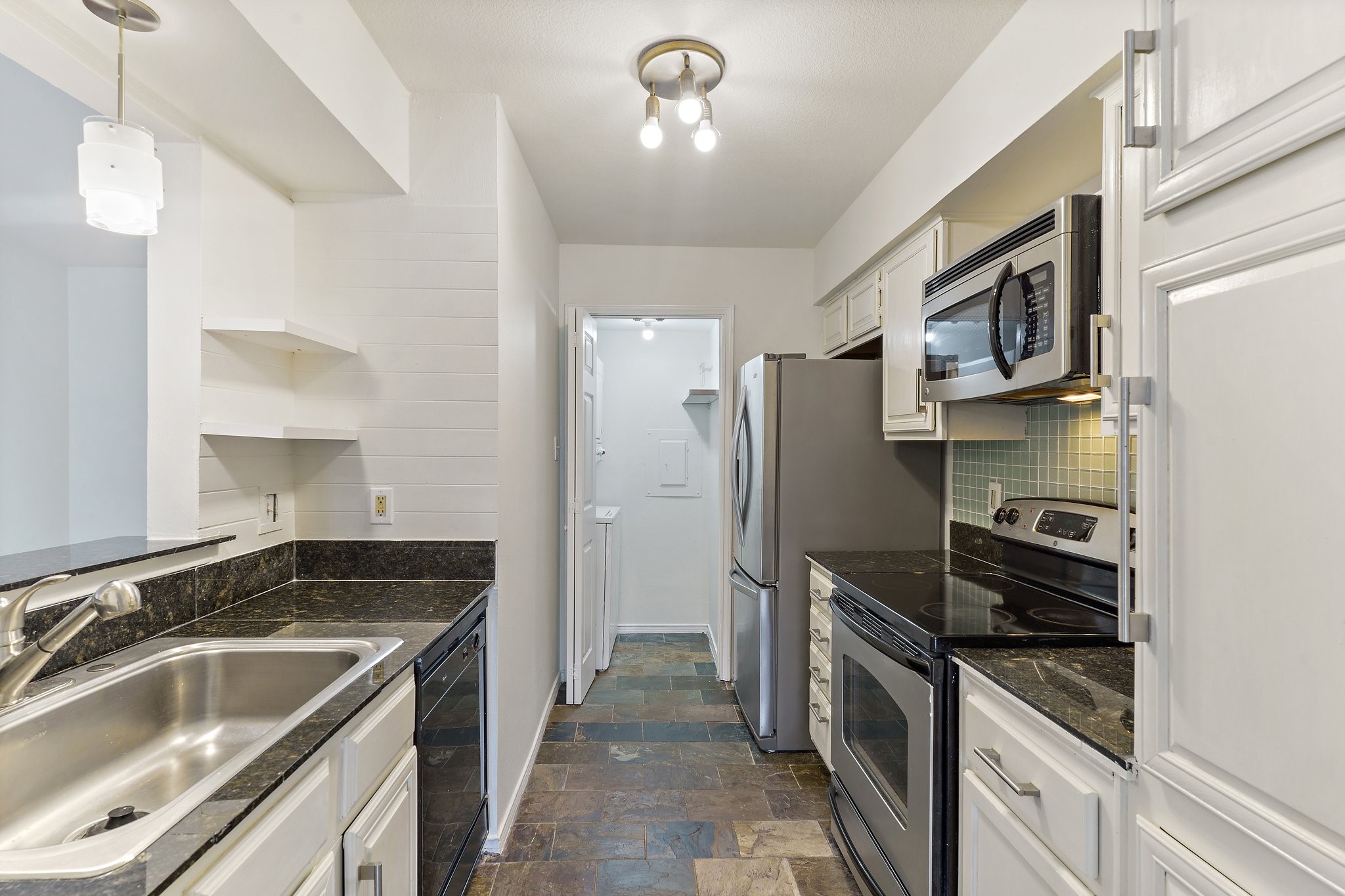 3550 Country Square Drive 104