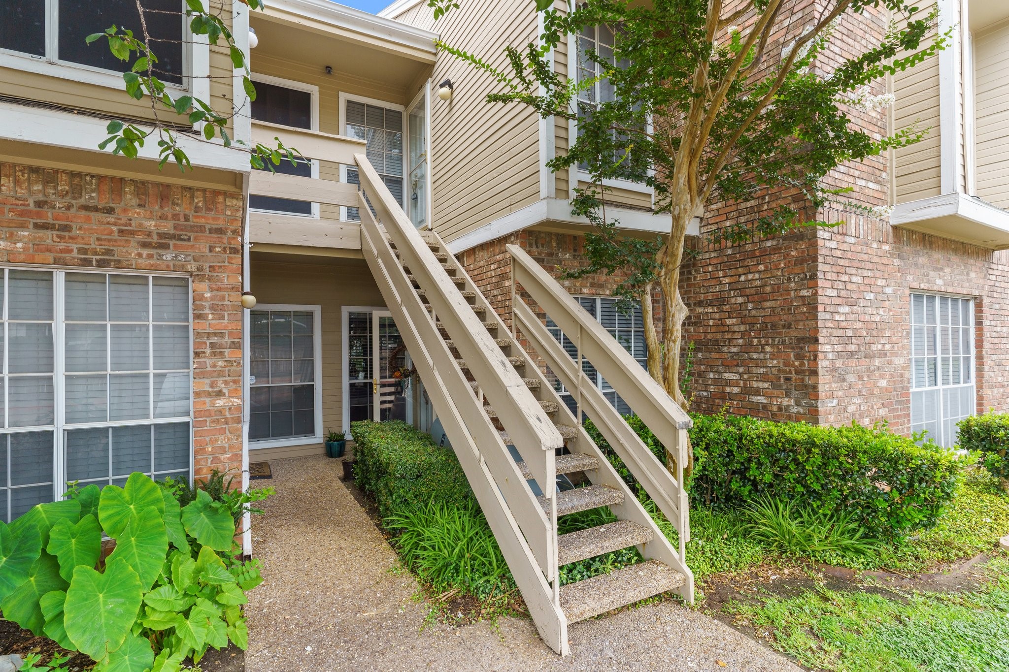 3550 Country Square Drive 104