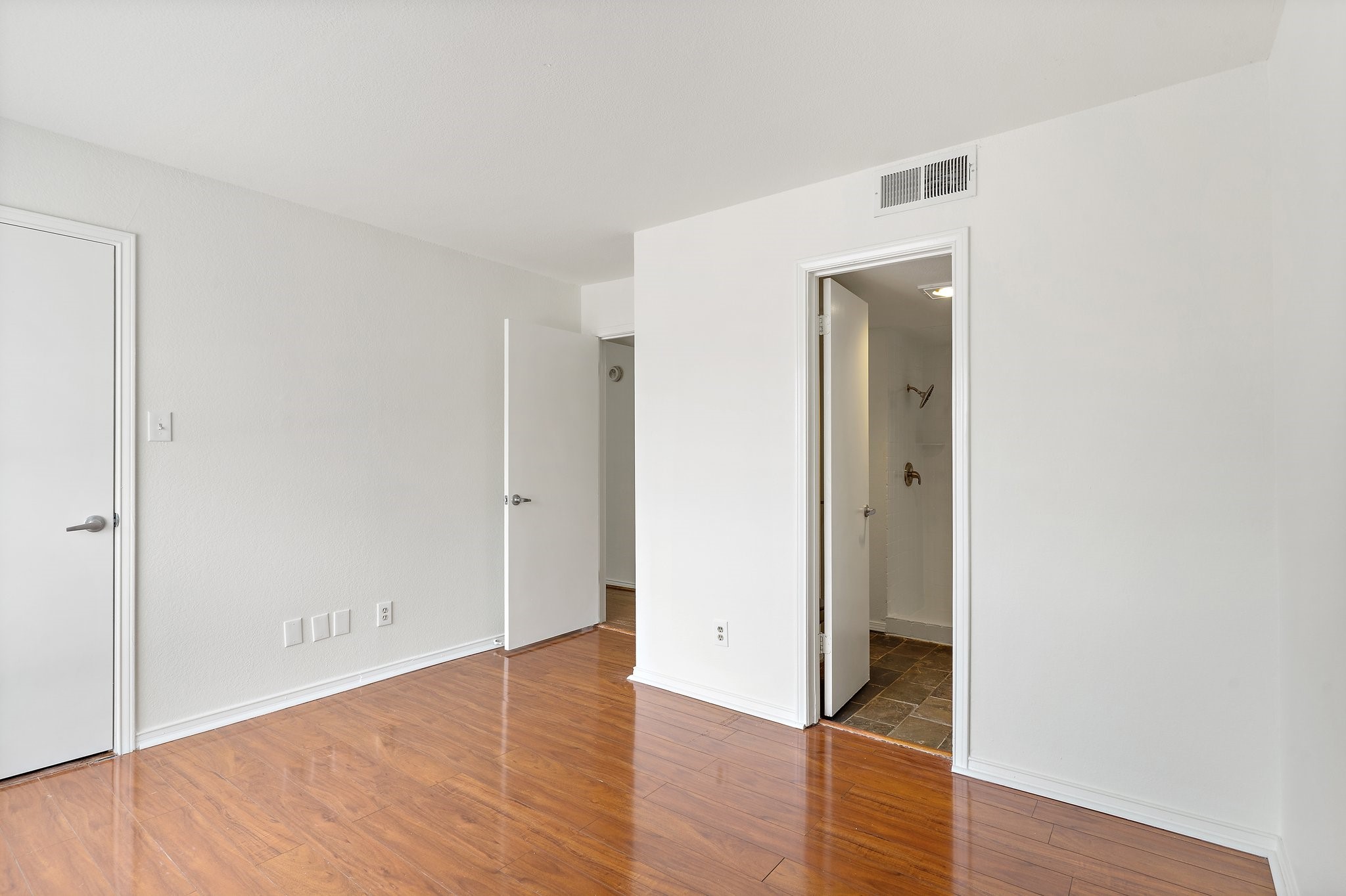 3550 Country Square Drive 104