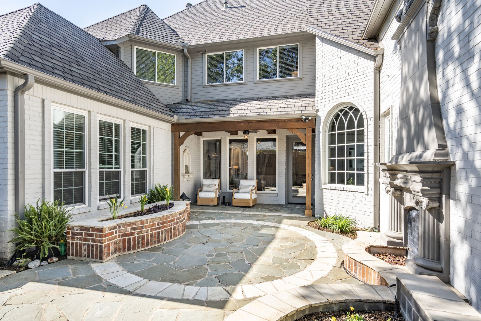 3405 Lakebrook Drive