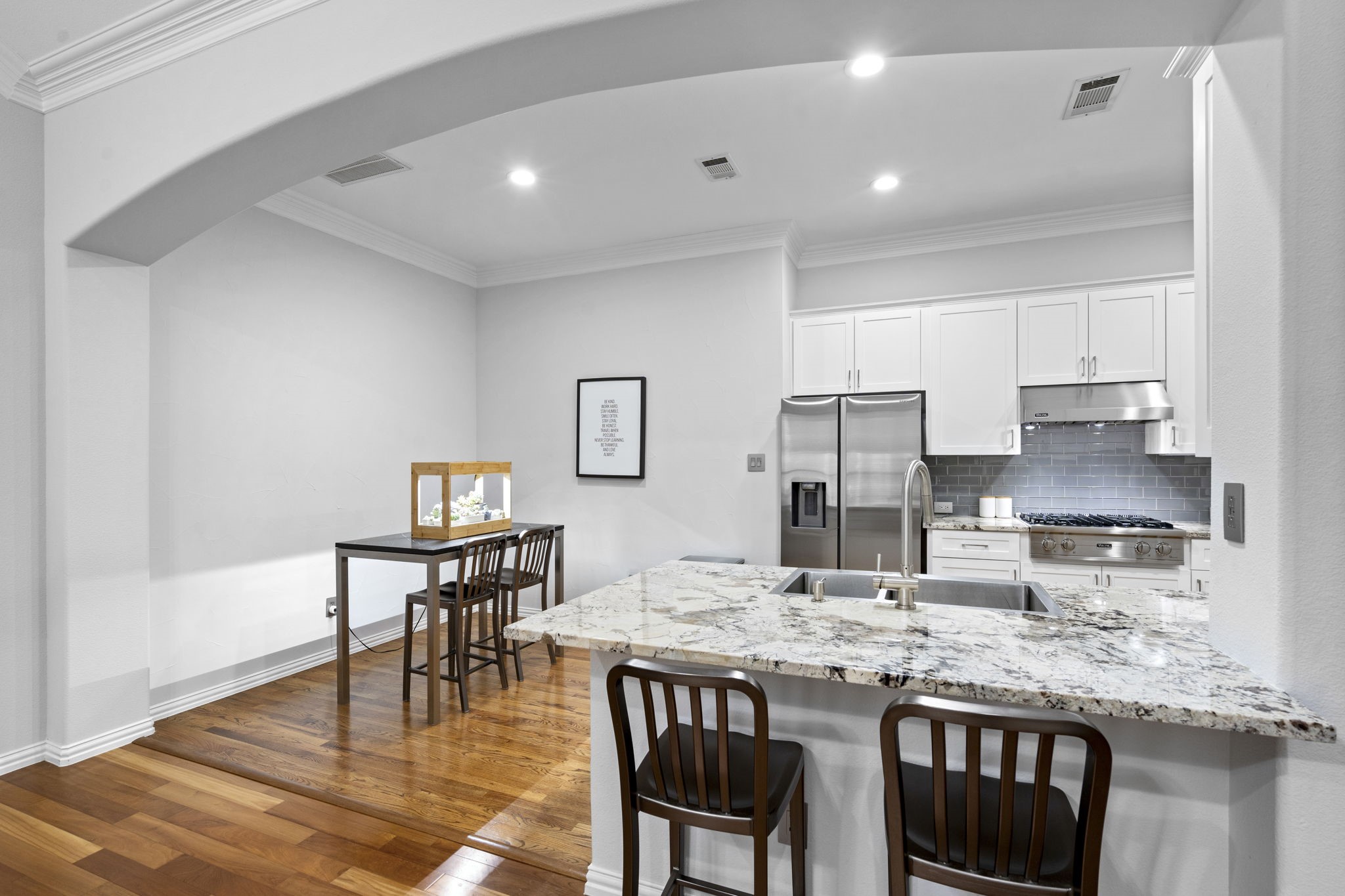 3351 Kendall Lane