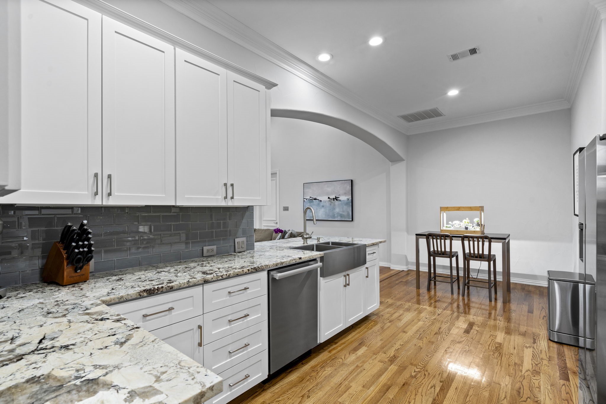 3351 Kendall Lane