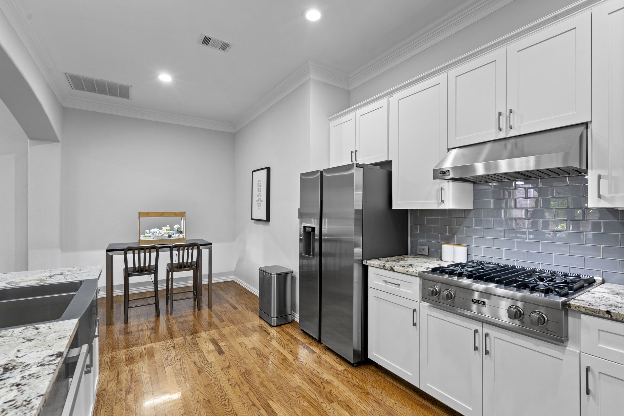 3351 Kendall Lane