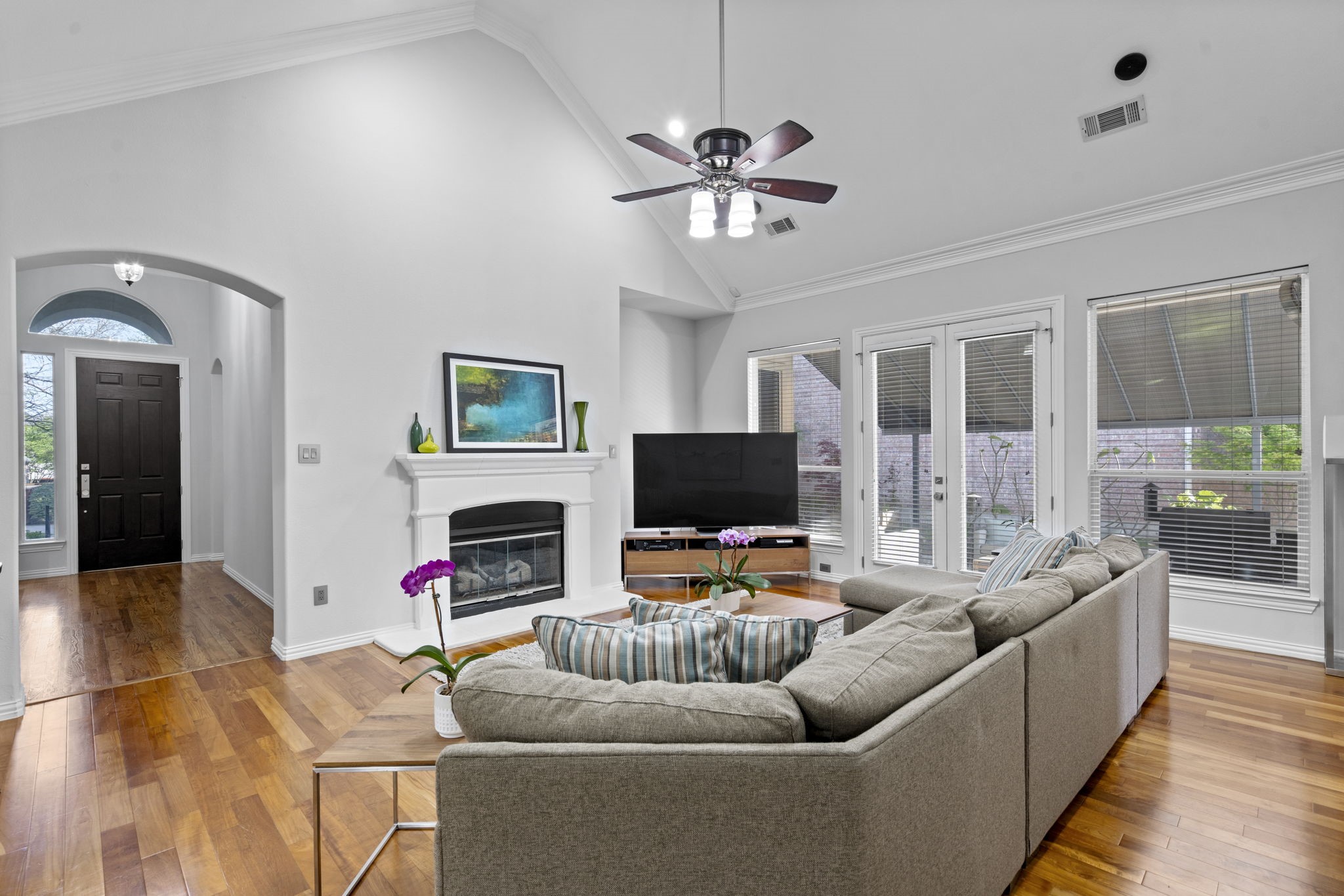 3351 Kendall Lane