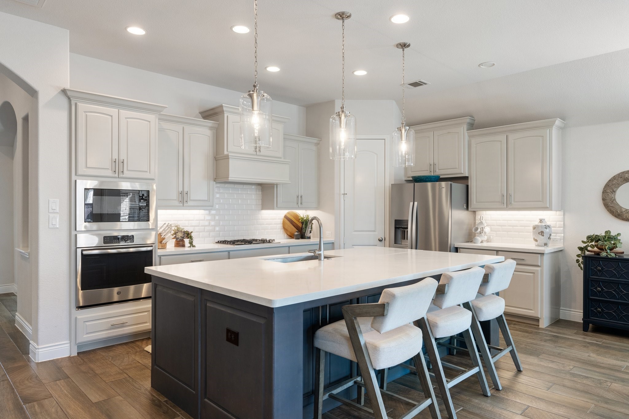 707 Glen Crossing Drive