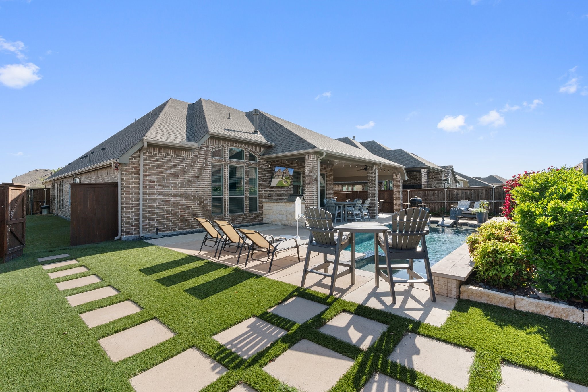 707 Glen Crossing Drive