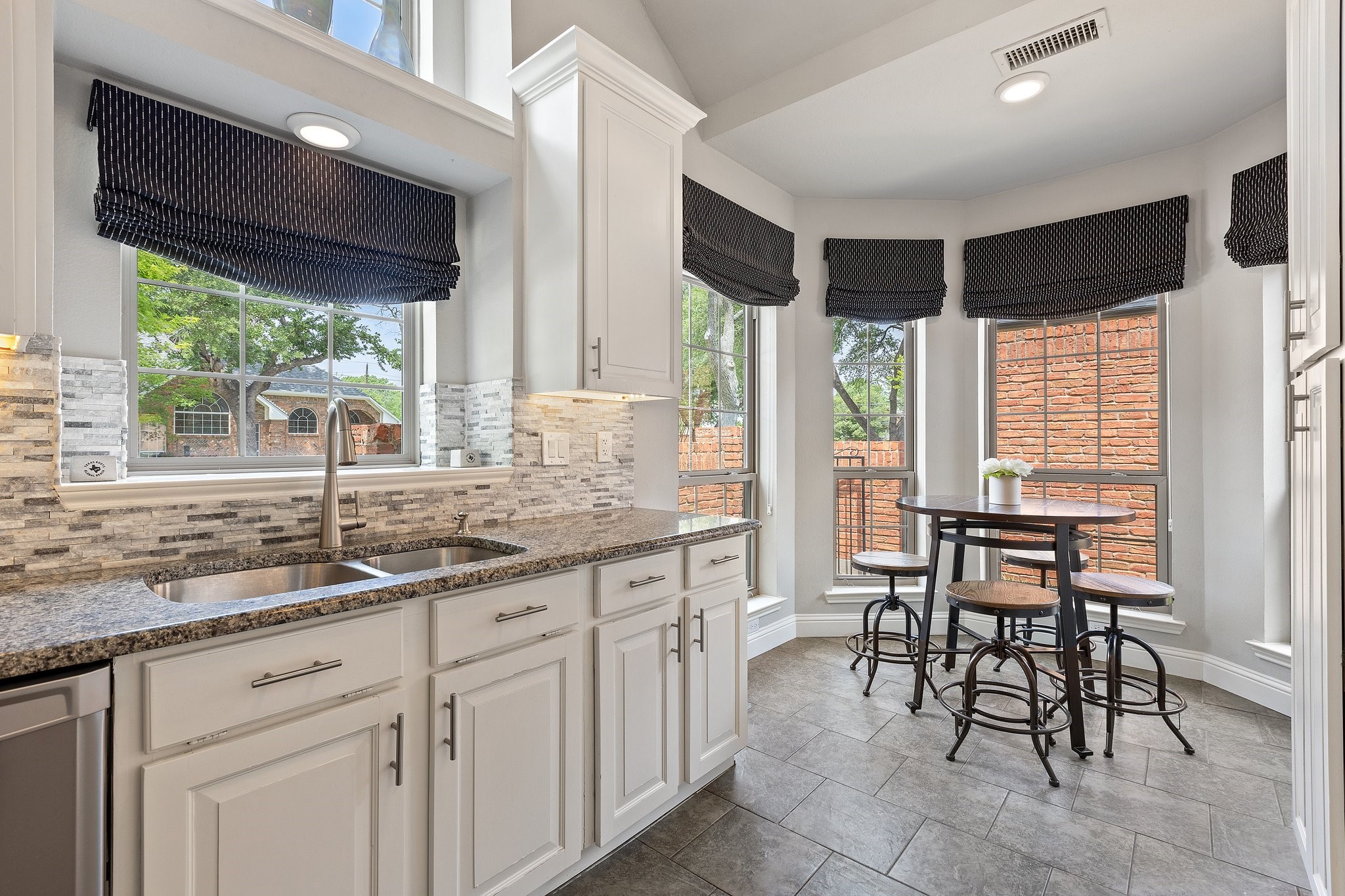 18509 Vista Del Sol