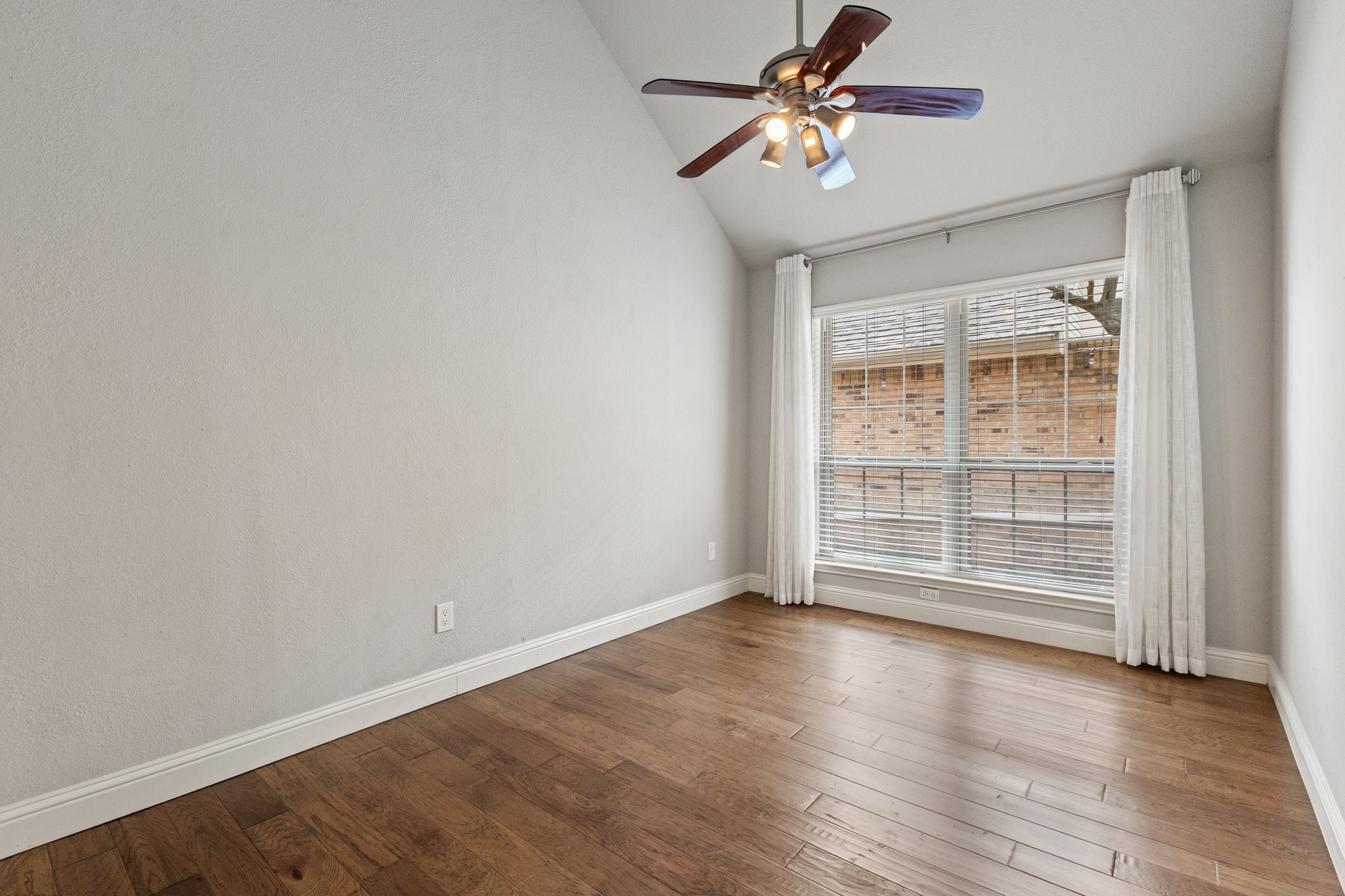 18509 Vista Del Sol
