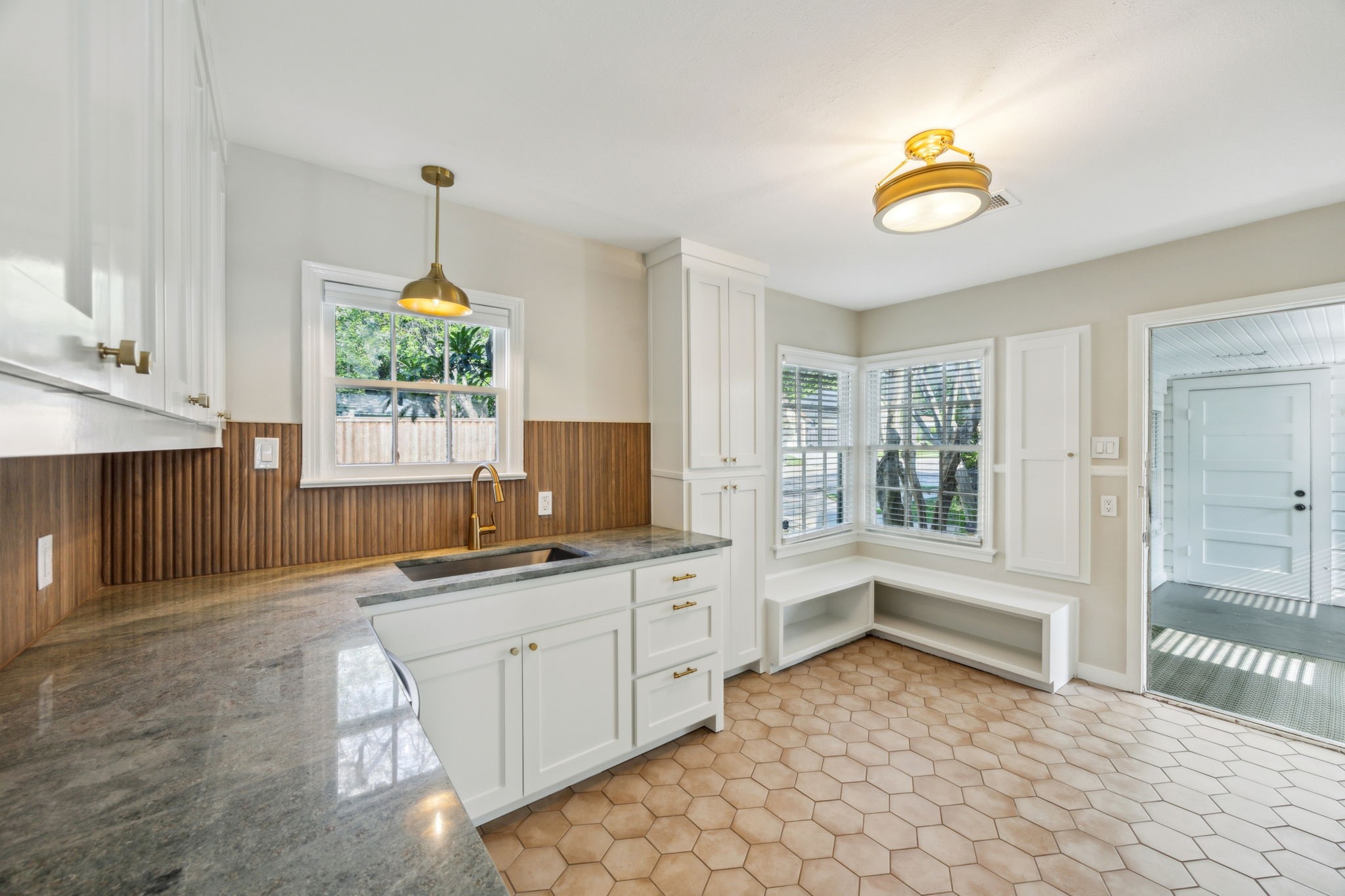 2651 Burlington Boulevard