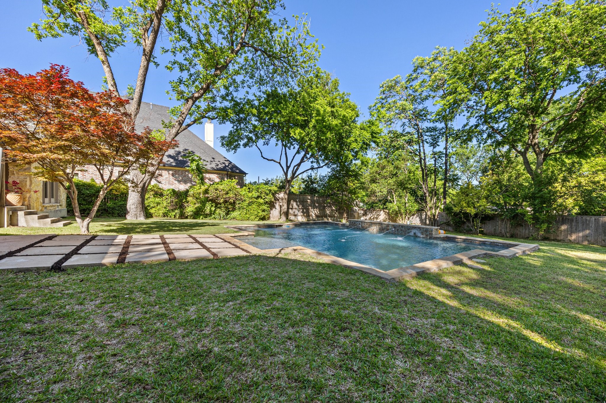 8438 San Benito Way