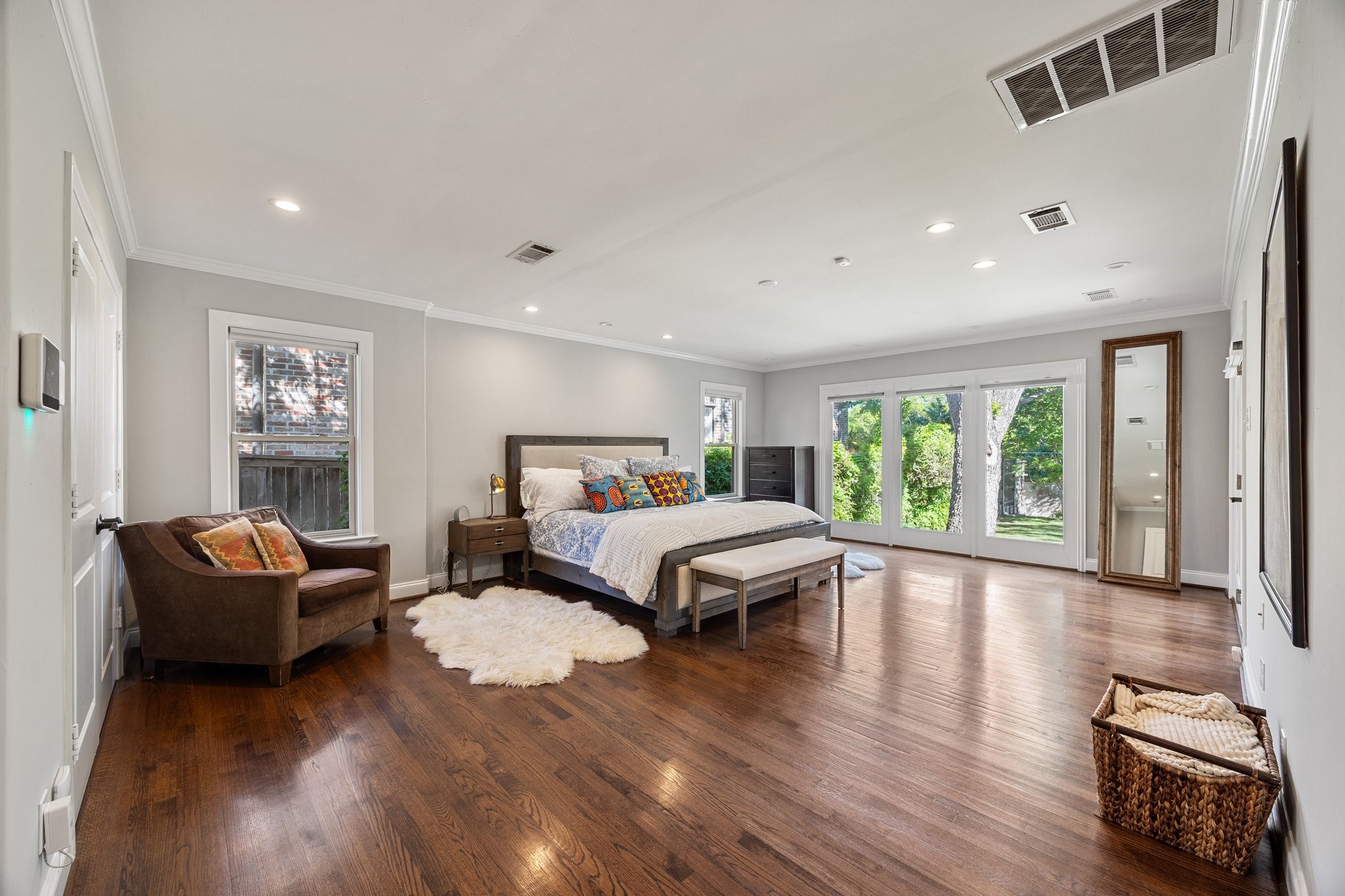 8438 San Benito Way