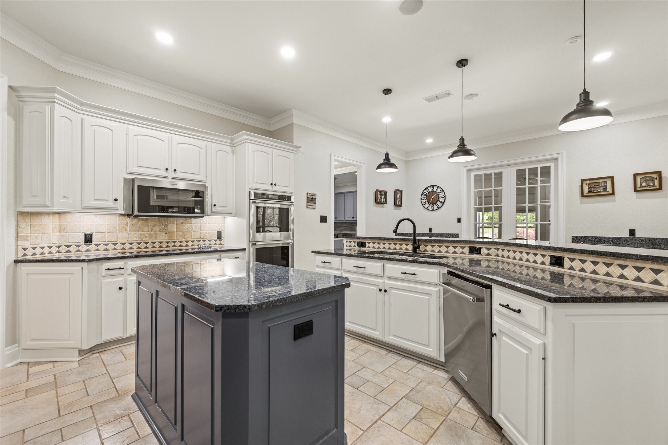 4390 Stonebridge