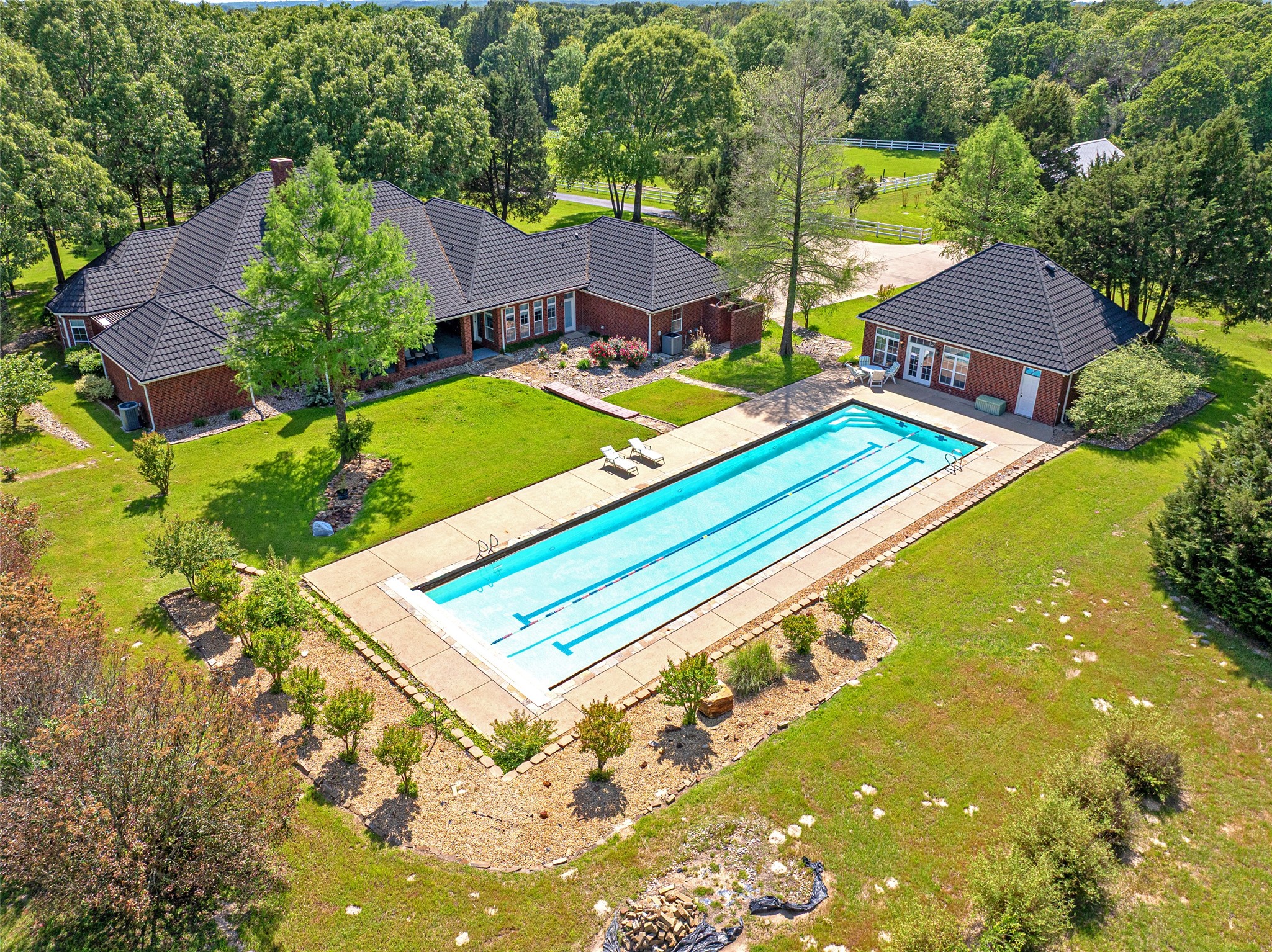4390 Stonebridge